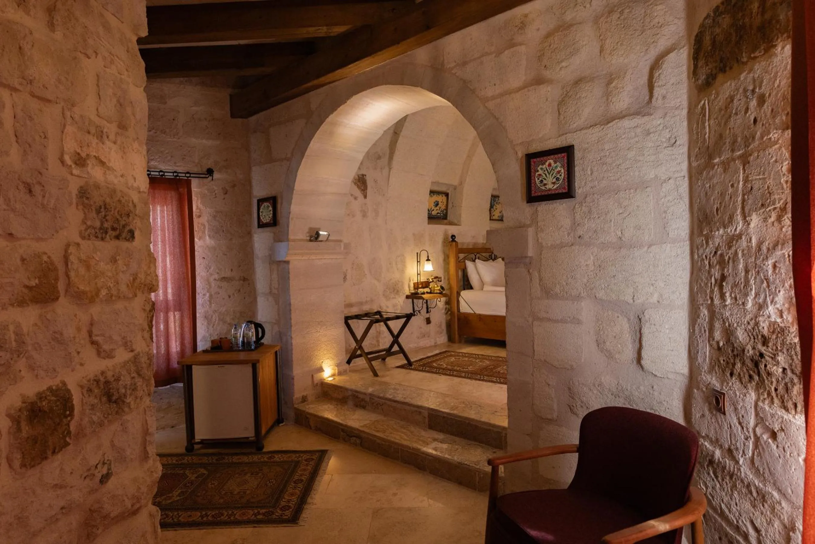 Seating area in Peruna Cave