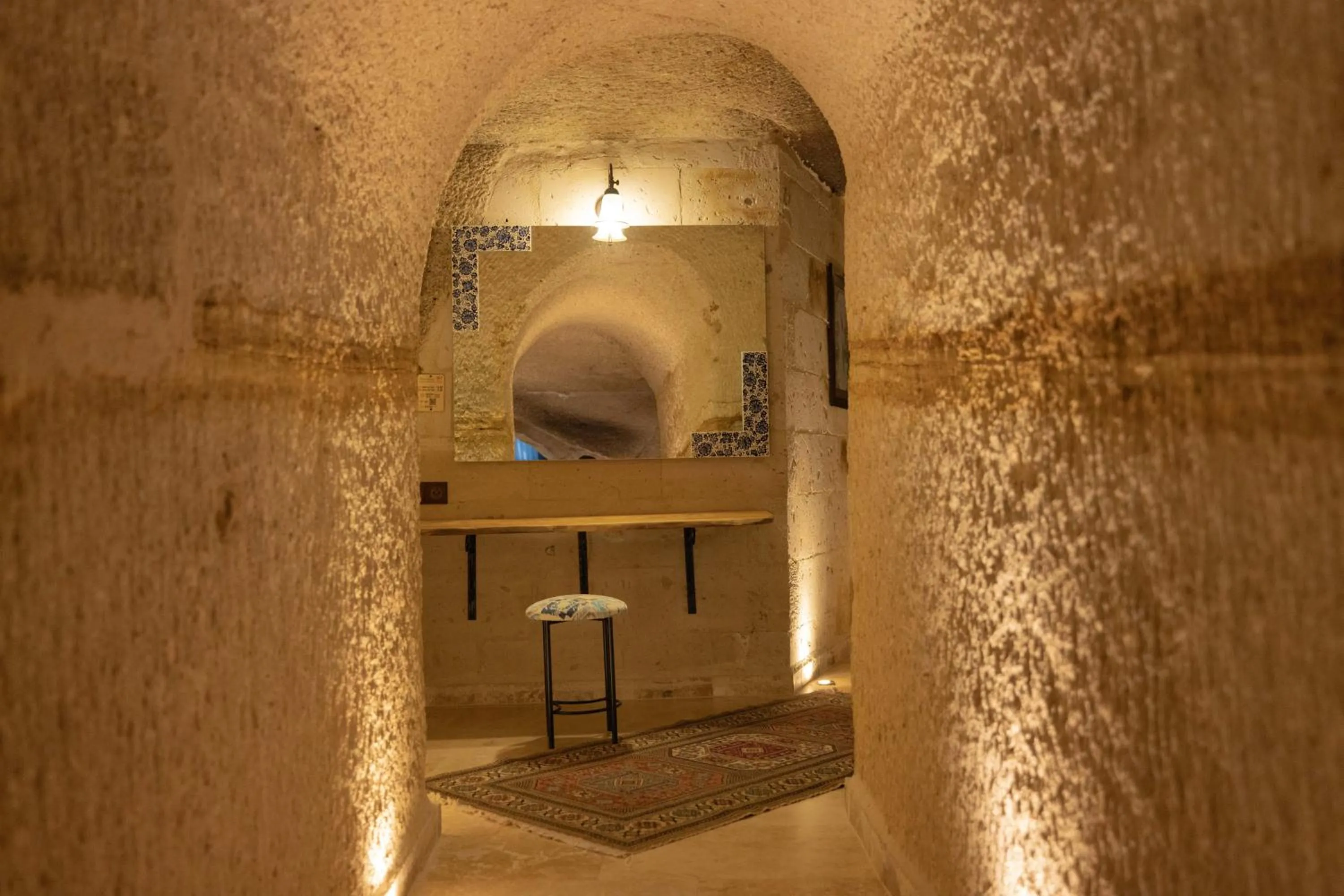 Facade/entrance in Peruna Cave