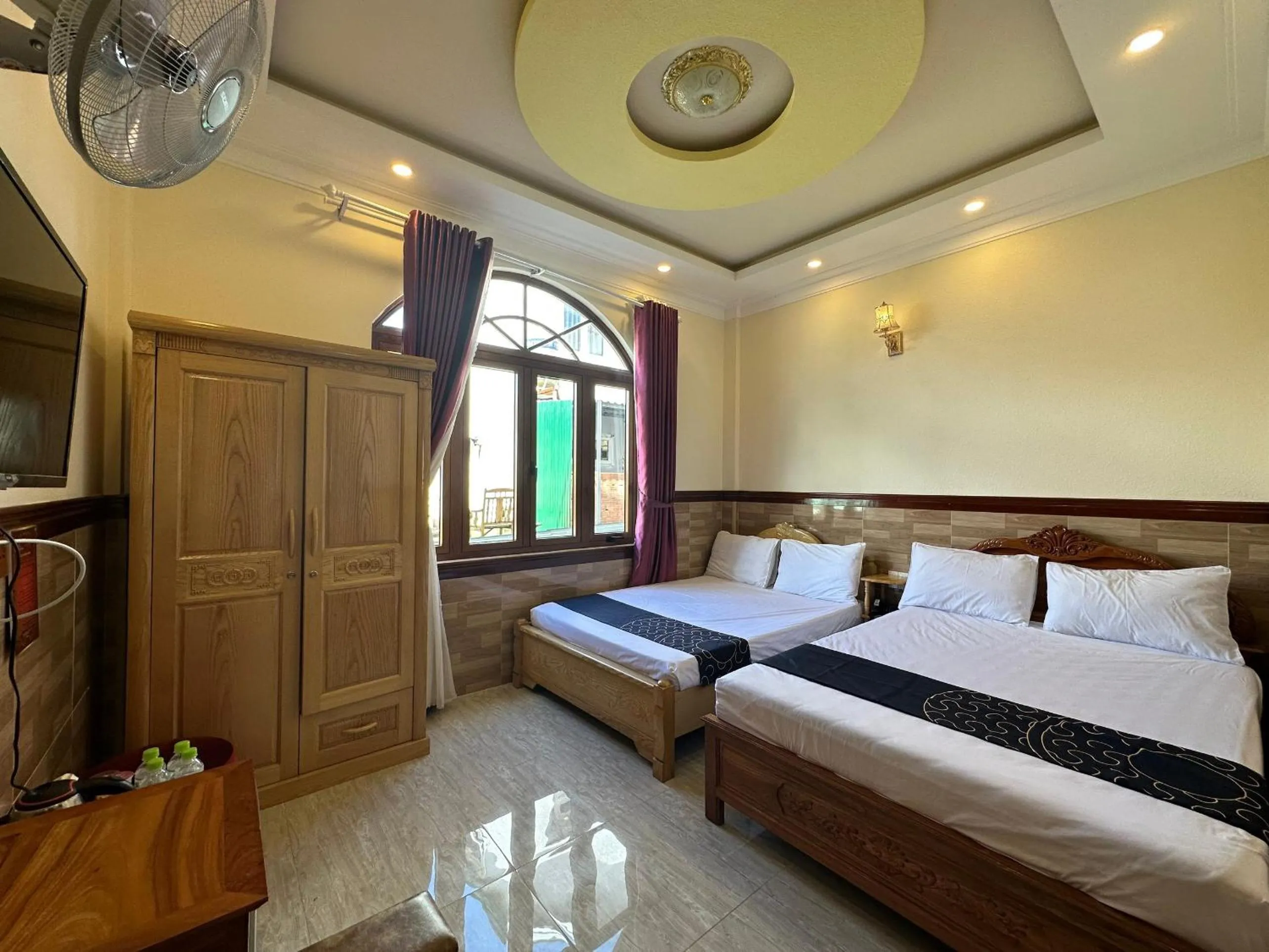 Bedroom, Bed in Capital O 1198 Dinh Loan Hotel