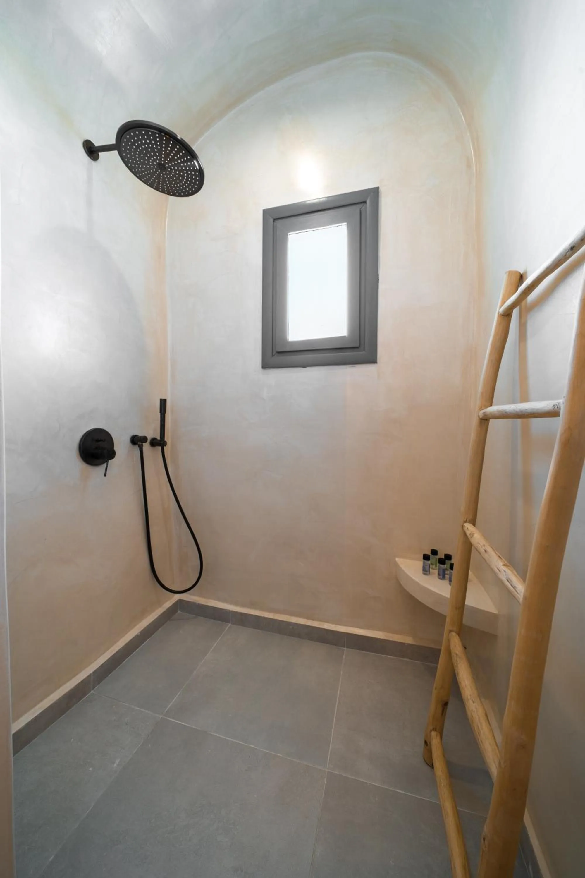 Shower in Bligos Villas