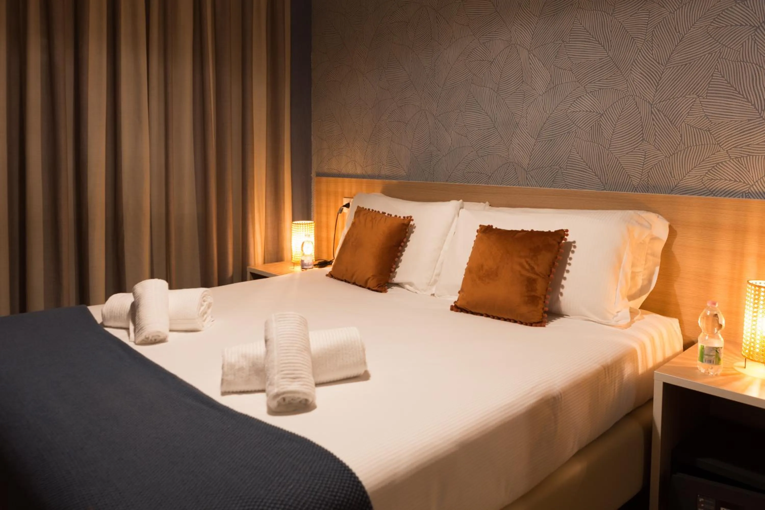 Bed in The Convo Lake Como