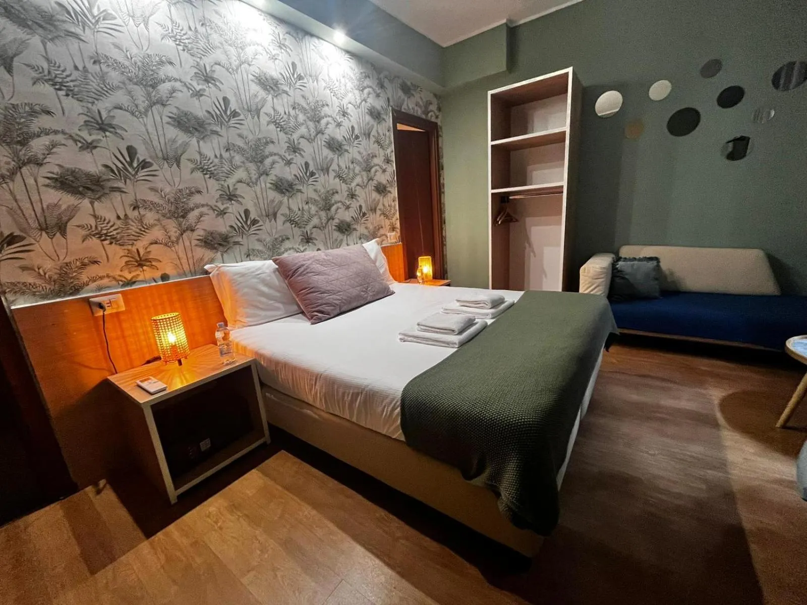 Bed in The Convo Lake Como