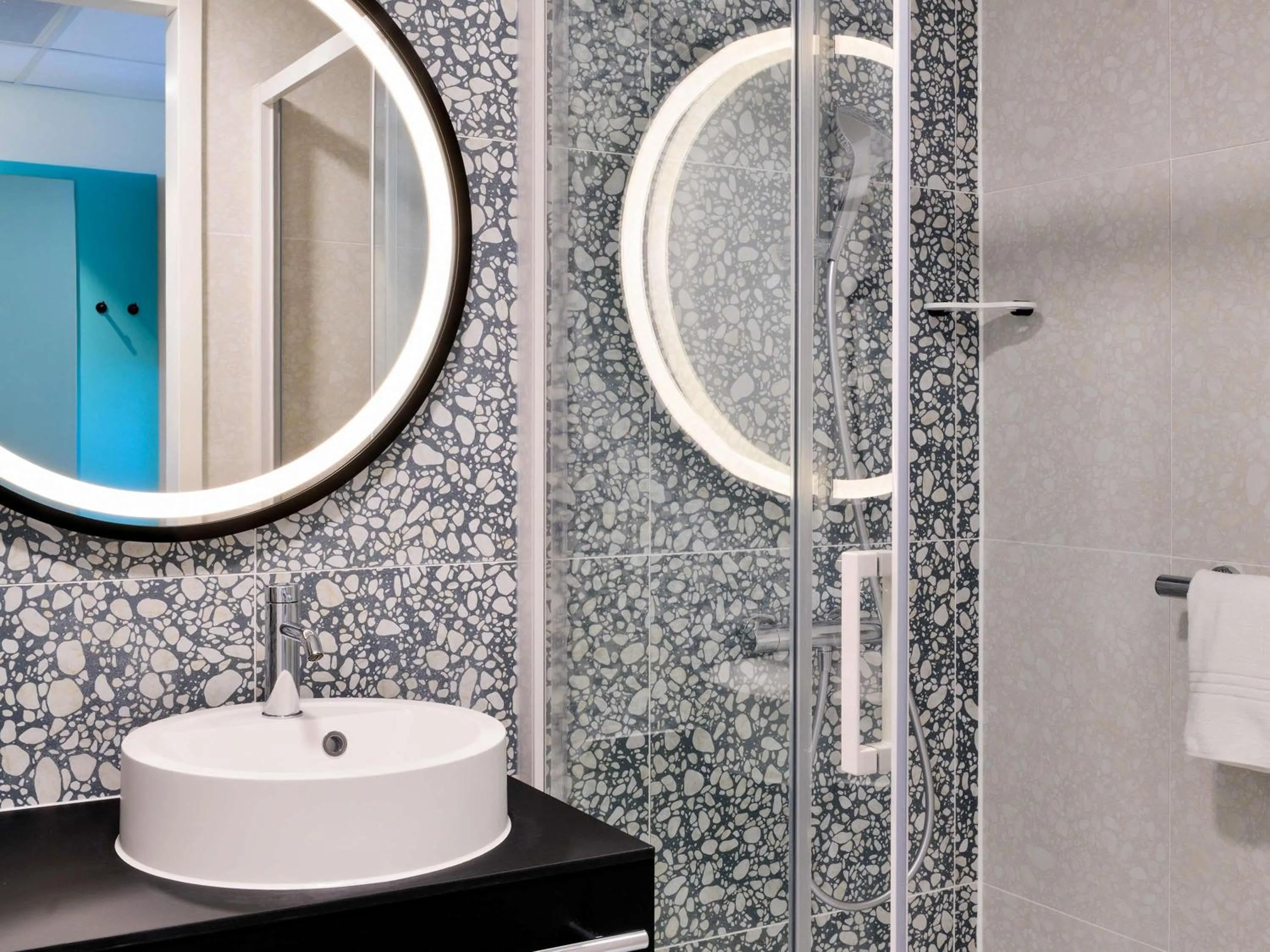 Bedroom in ibis Styles Bredene