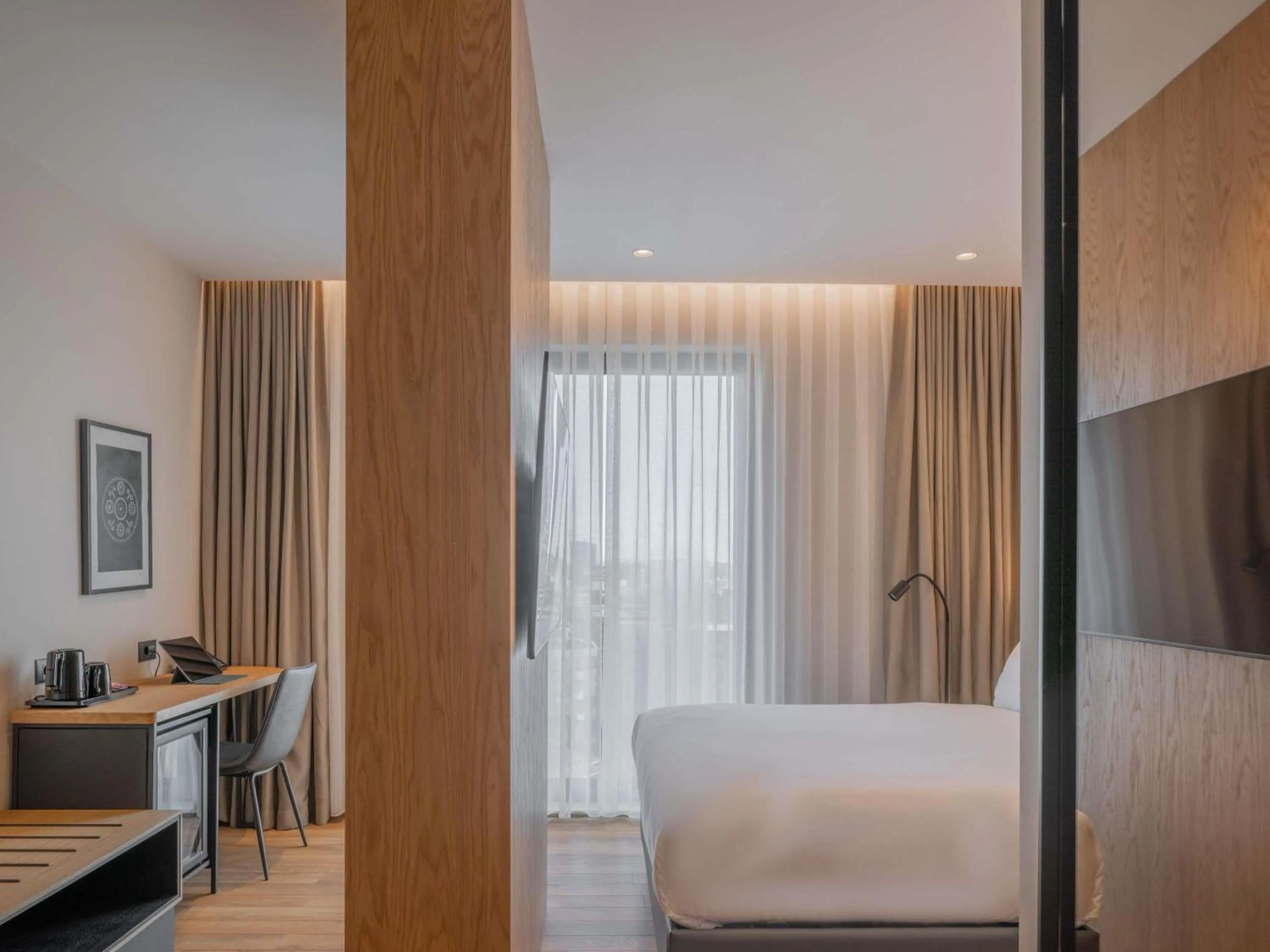 Bedroom, Bed in Mercure Prishtina City