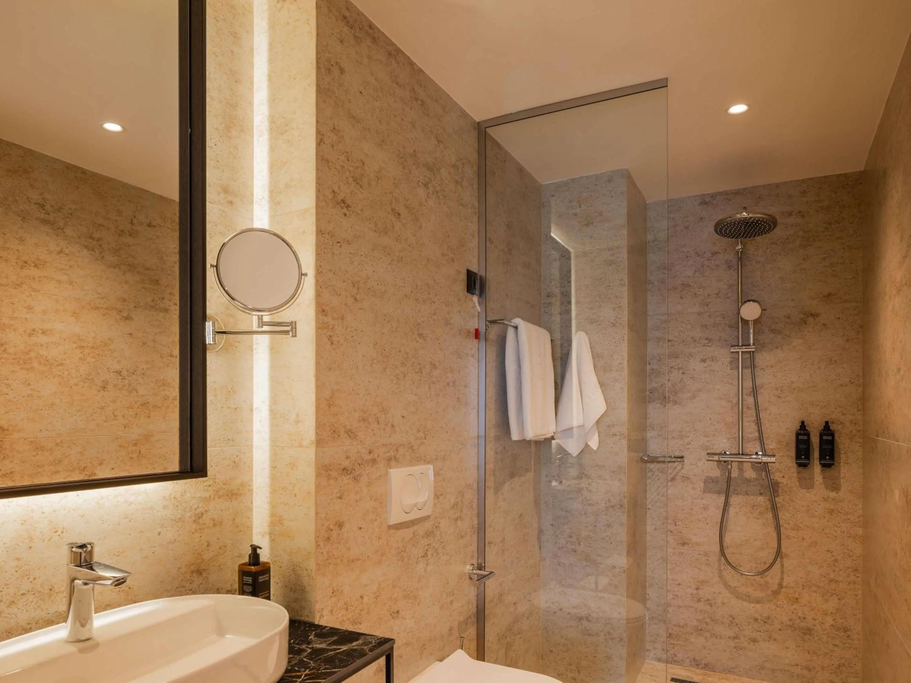 Bedroom in Mercure Prishtina City