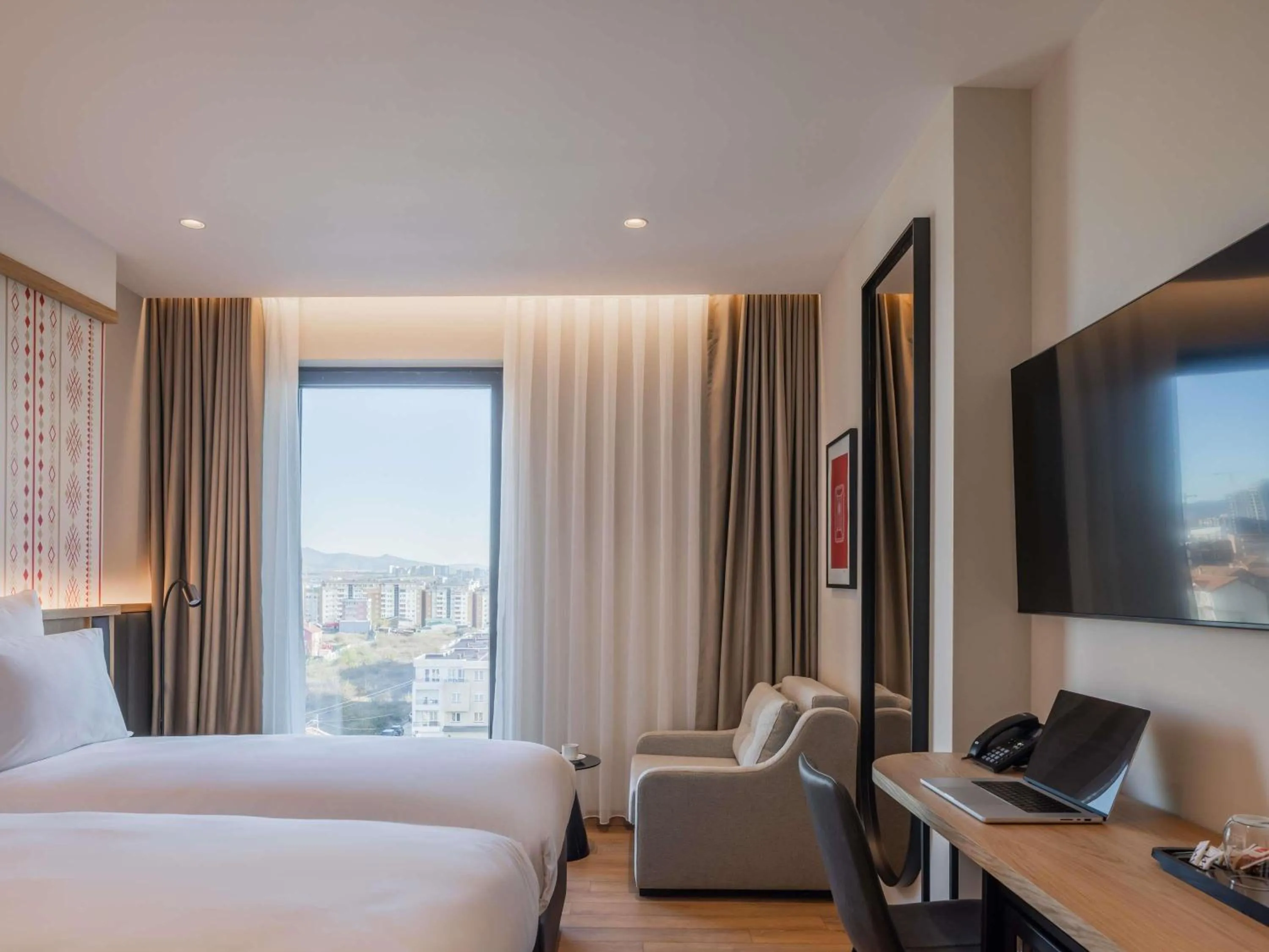 Bedroom, Bed in Mercure Prishtina City