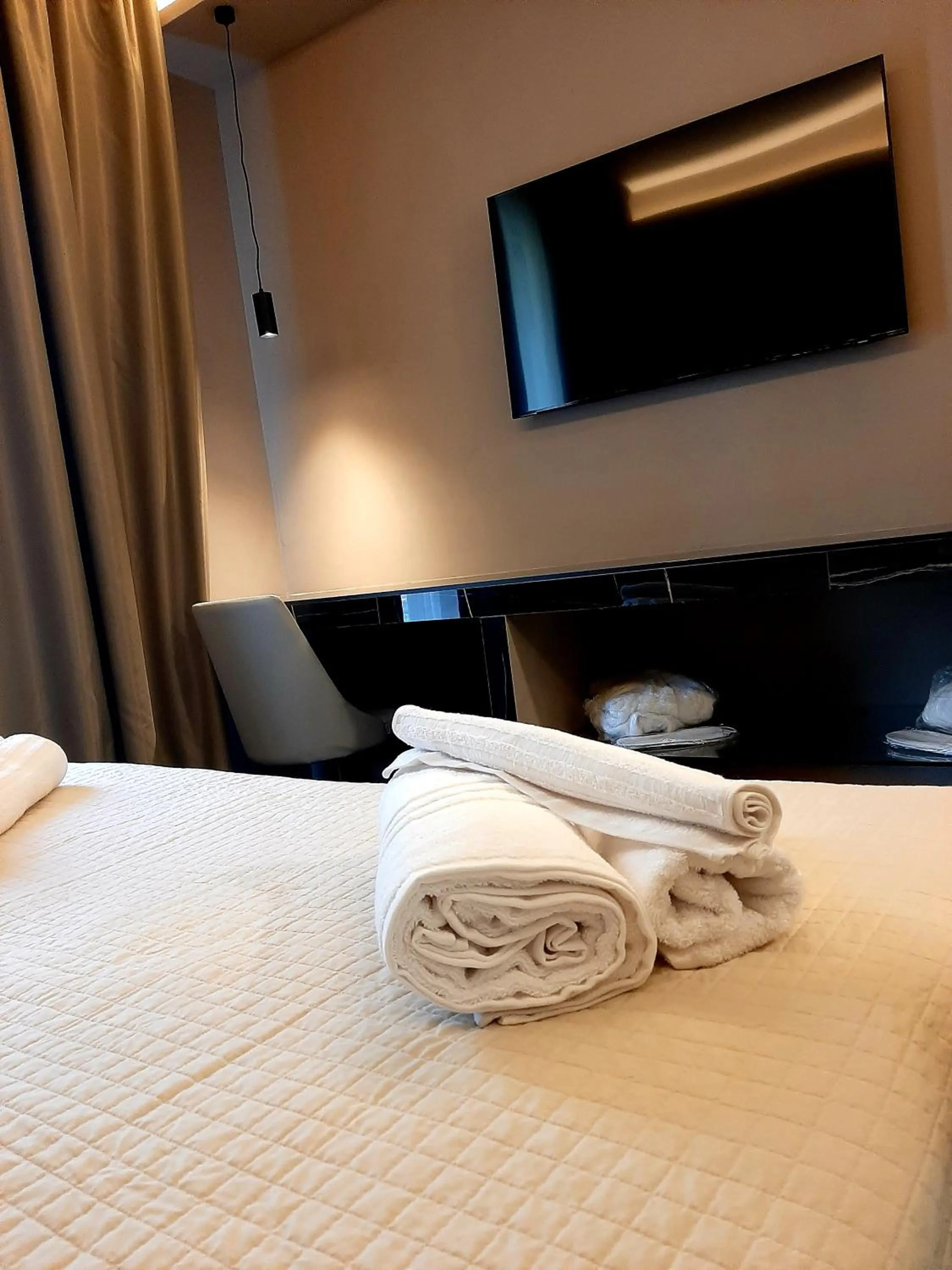 Bed in Emma Hotel Bologna Fiera