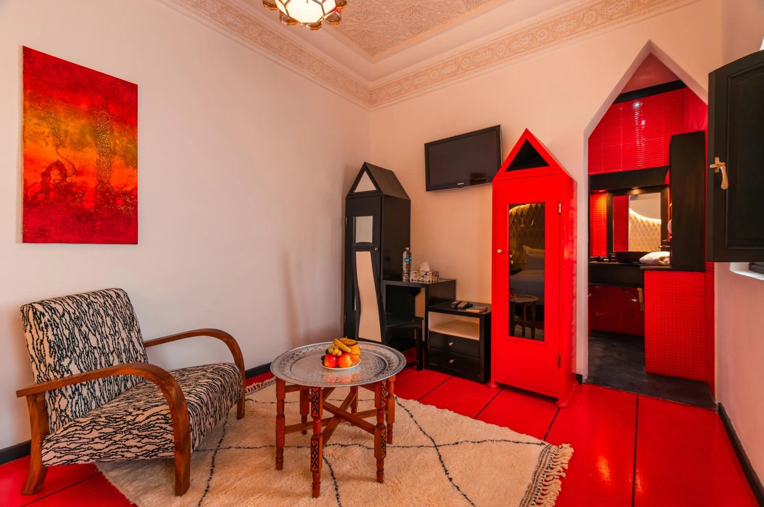 TV and multimedia in Riad L'ECOLE