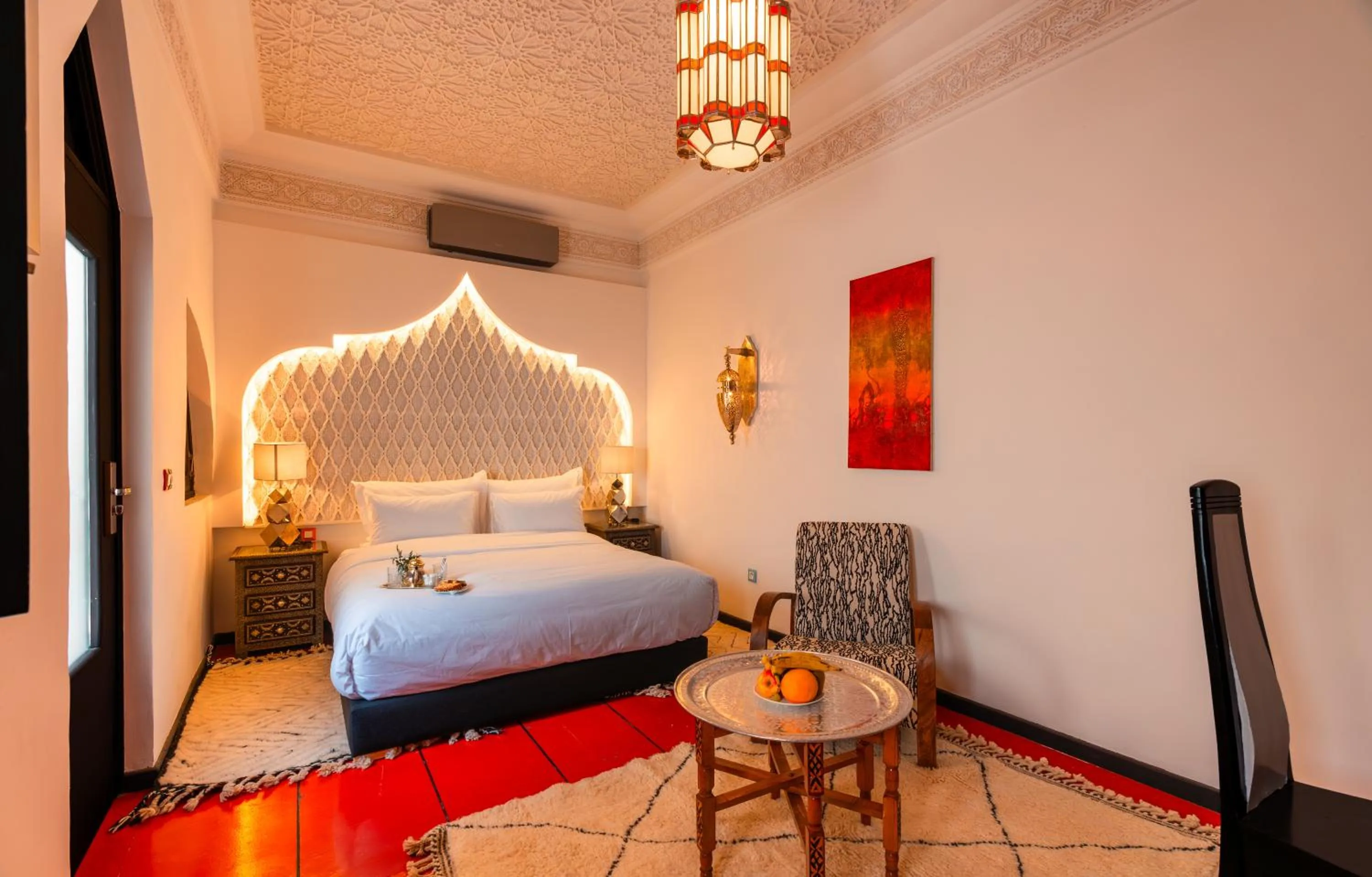 Bed in Riad L'ECOLE
