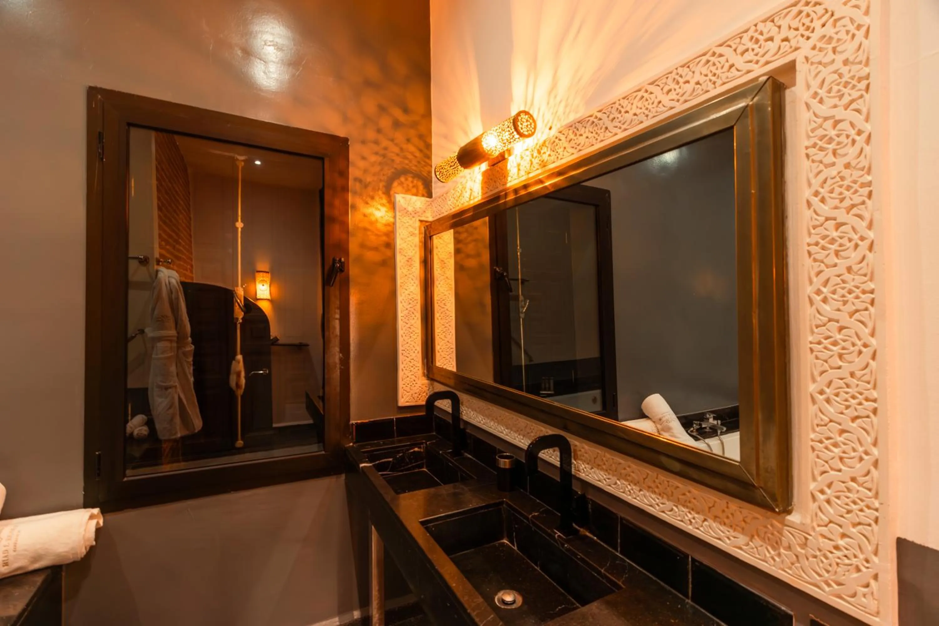 Bathroom in Riad L'ECOLE