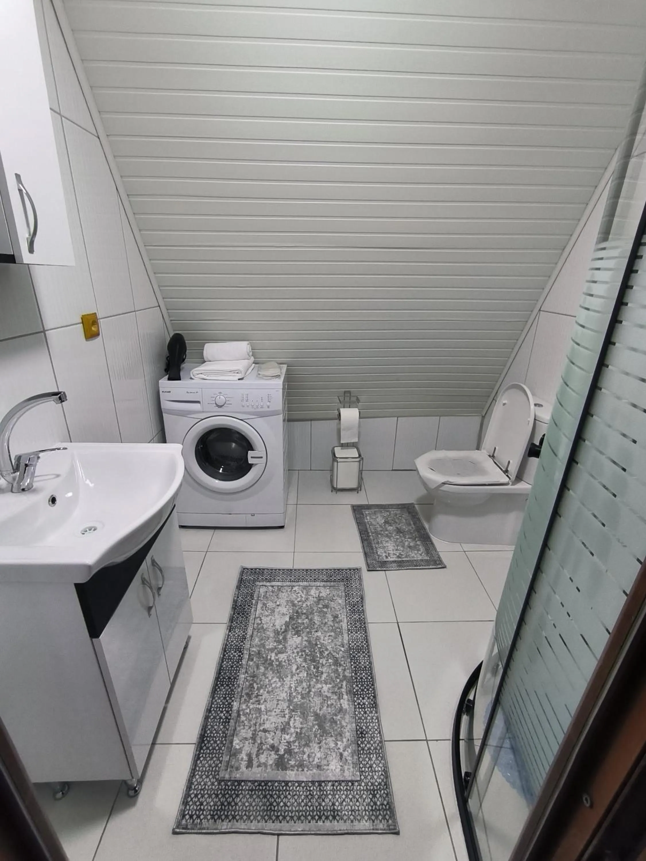 Toilet in Neyla Suit Bungalow