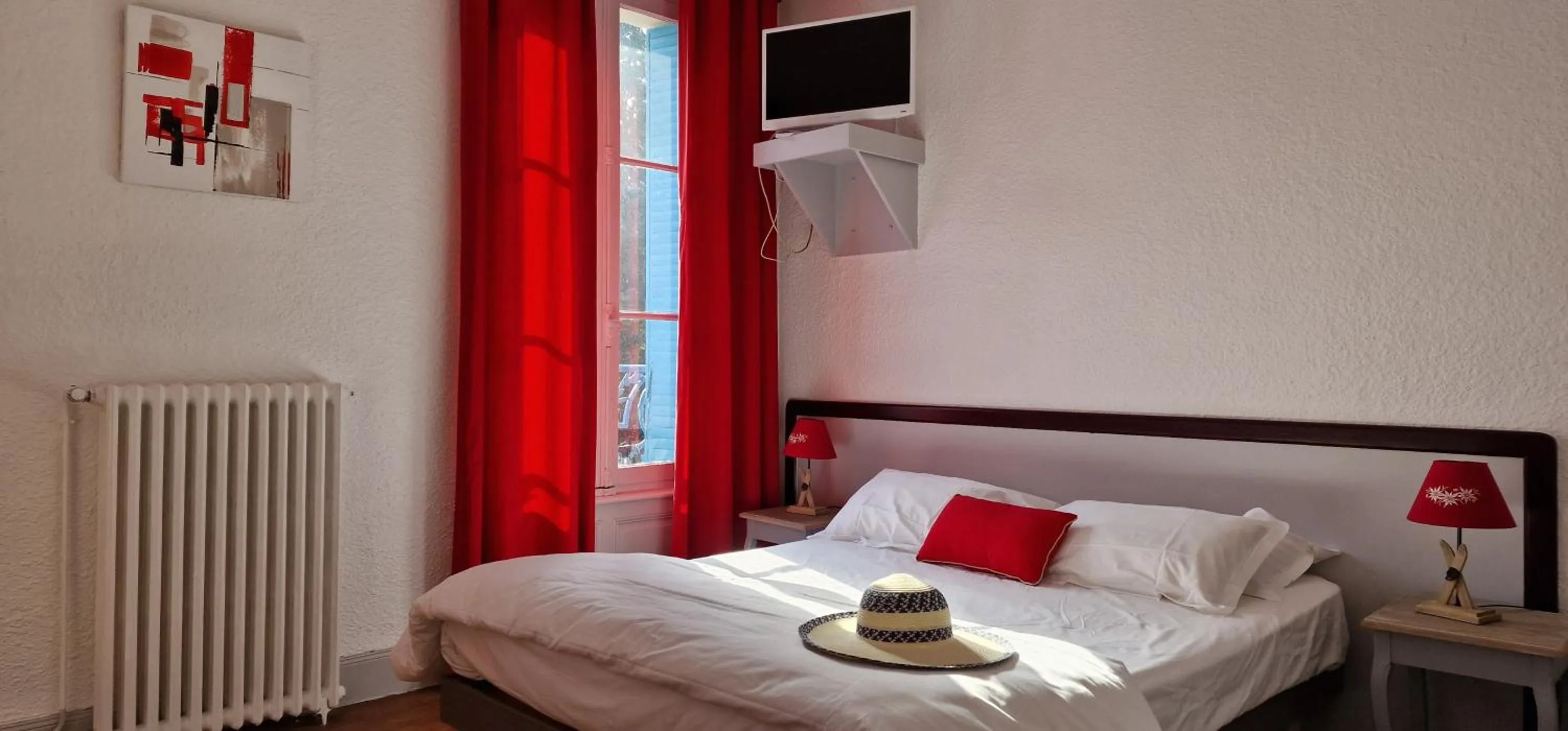 Bed in Hotel ChezJeanne