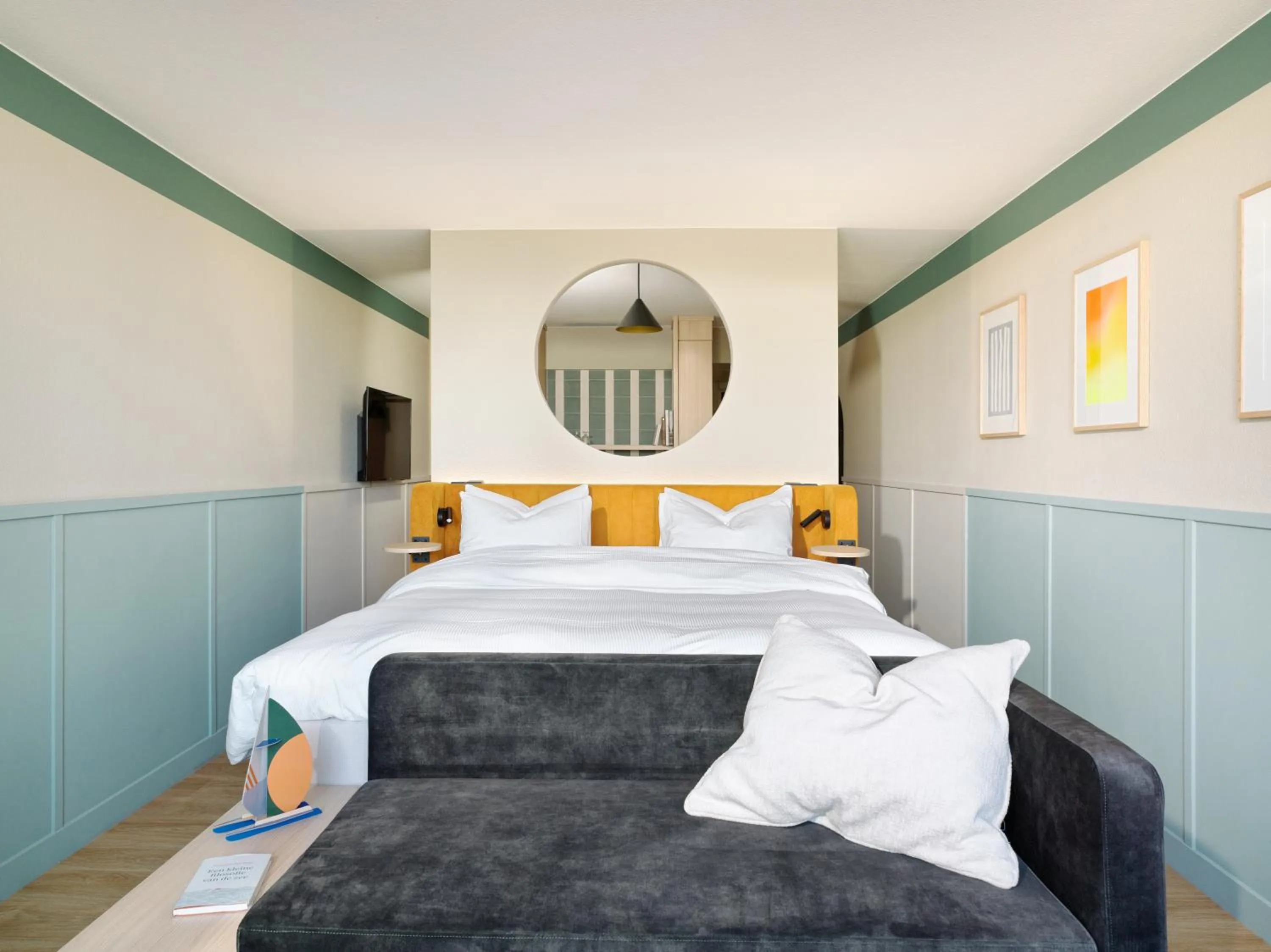 Bedroom, Bed in Carlton Beach