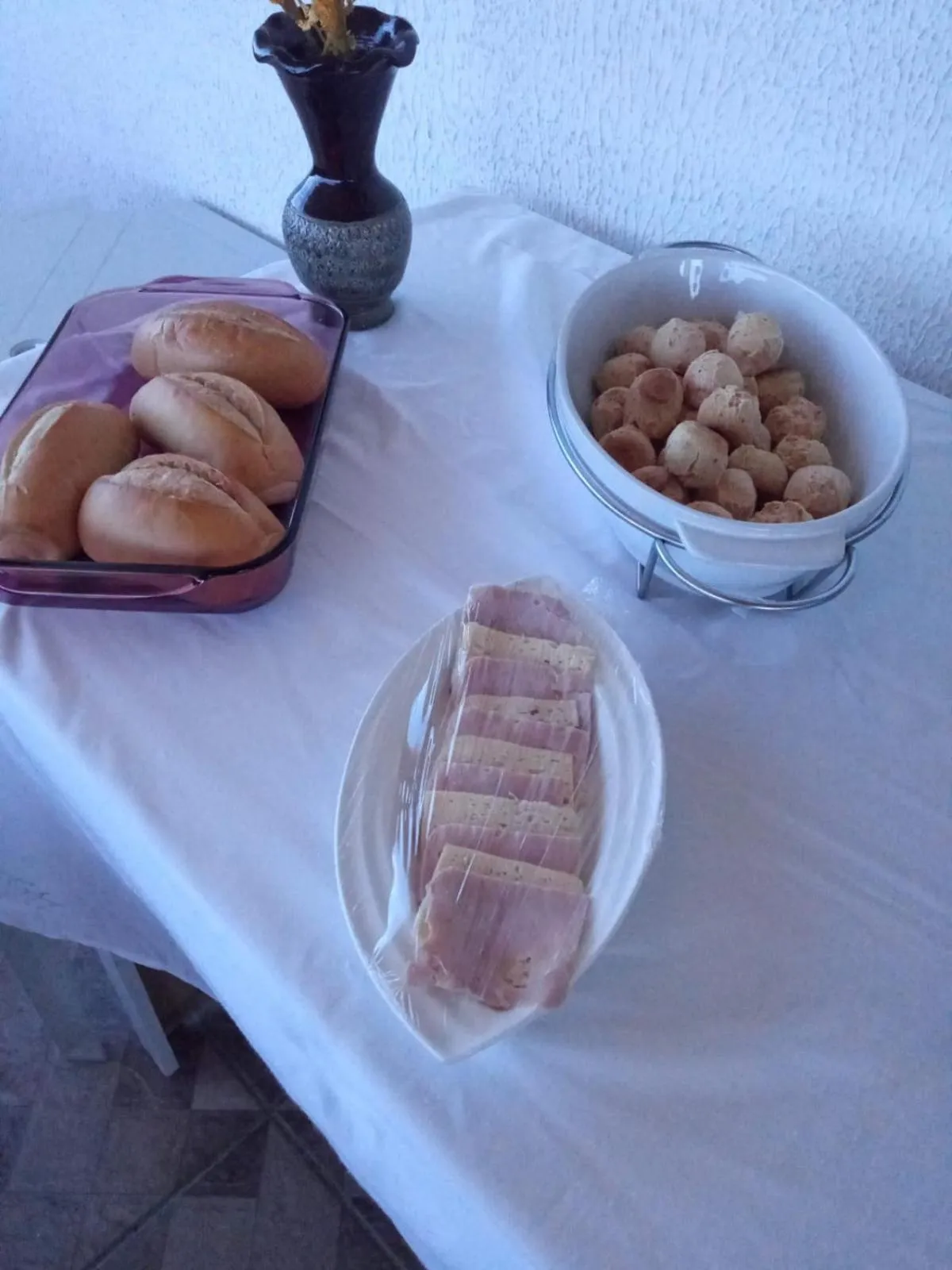 Food in Central Palace Hotel