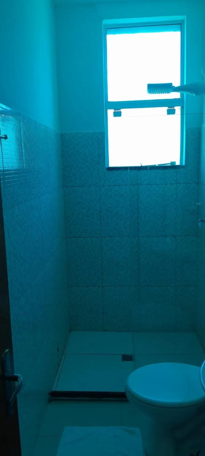 Shower in Central Palace Hotel