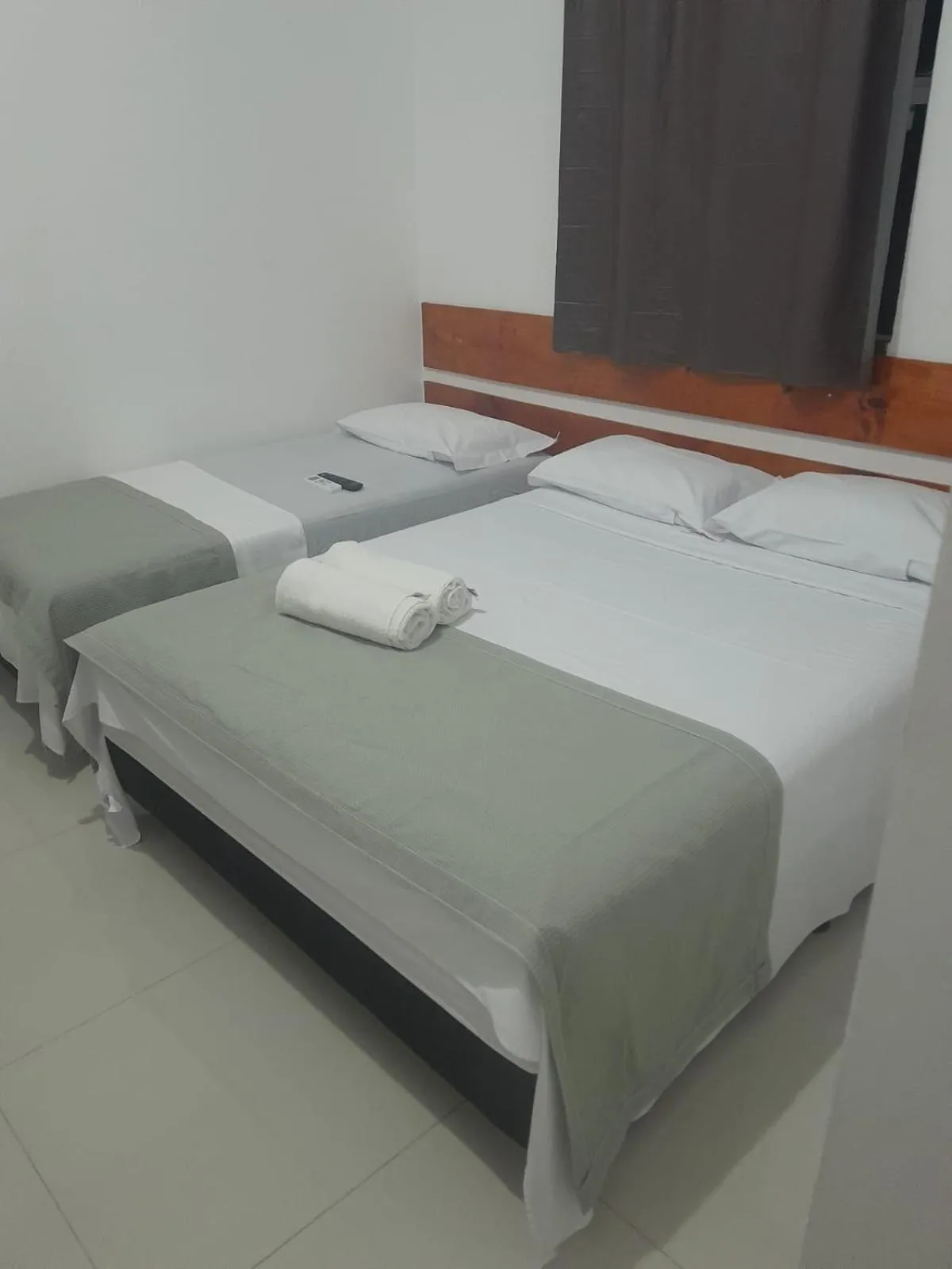 Bedroom, Bed in Central Palace Hotel