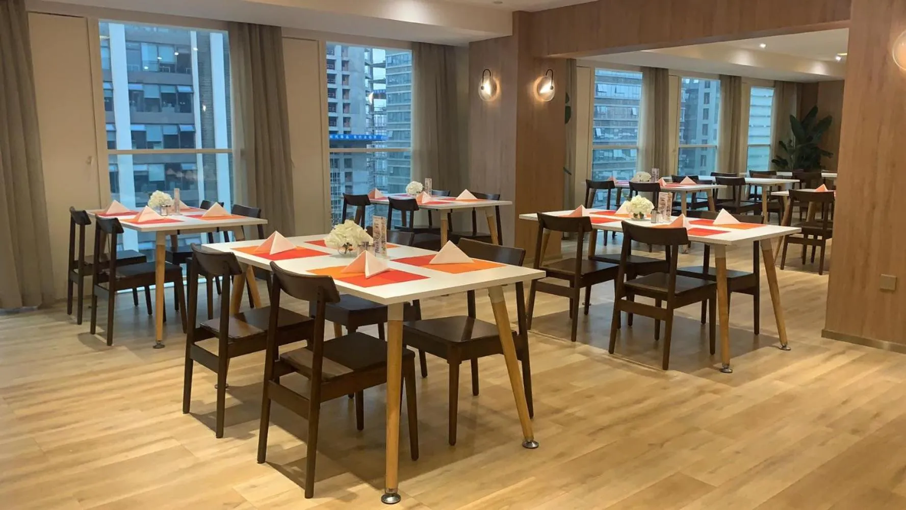 Restaurant/places to eat in Citadines South Chengdu