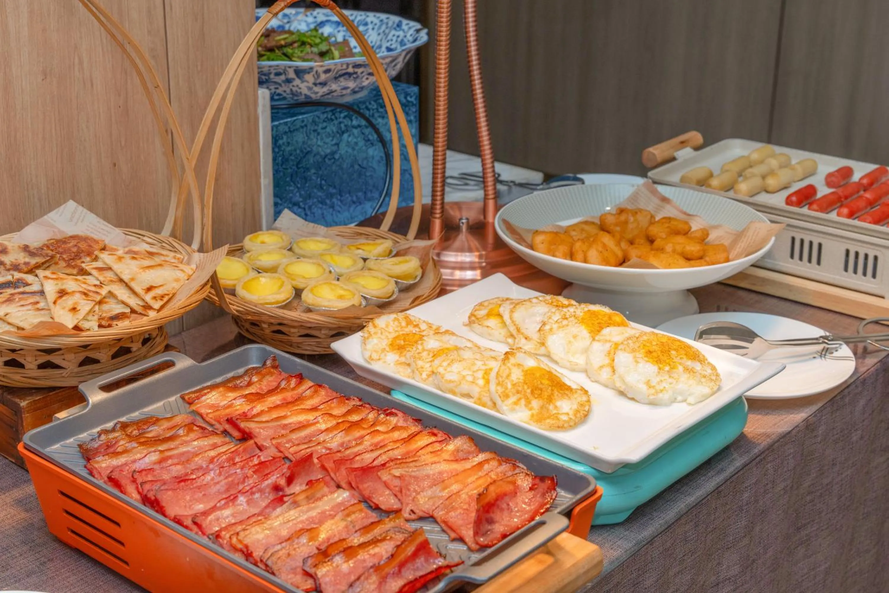 Buffet breakfast in Citadines South Chengdu