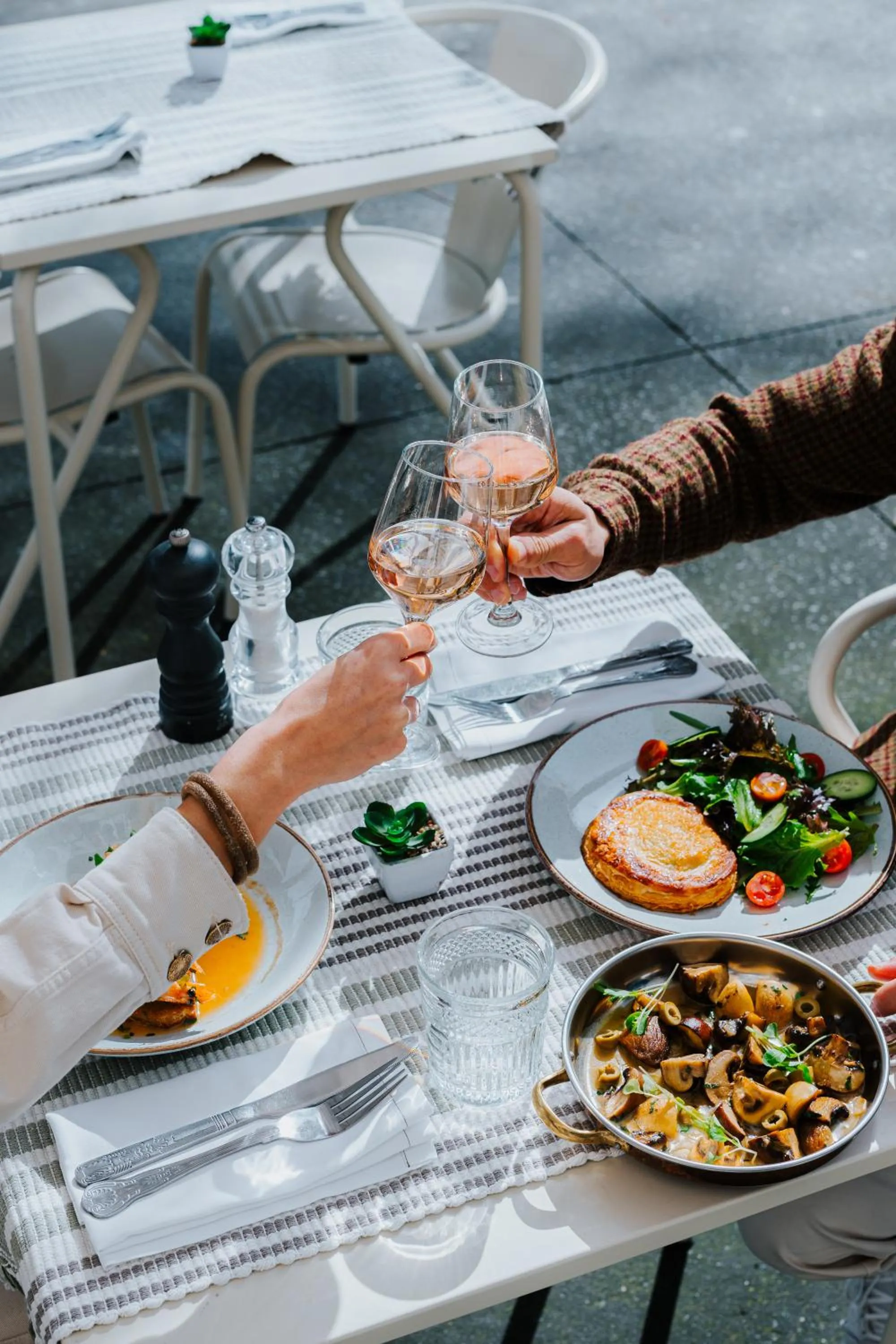 Restaurant/places to eat in AlmaLusa Alfama