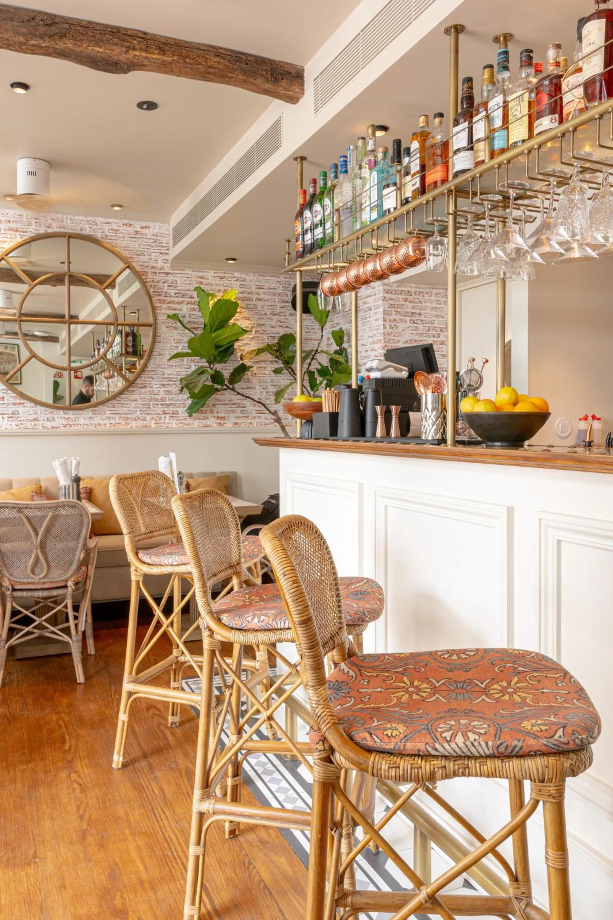 Restaurant/places to eat in AlmaLusa Alfama