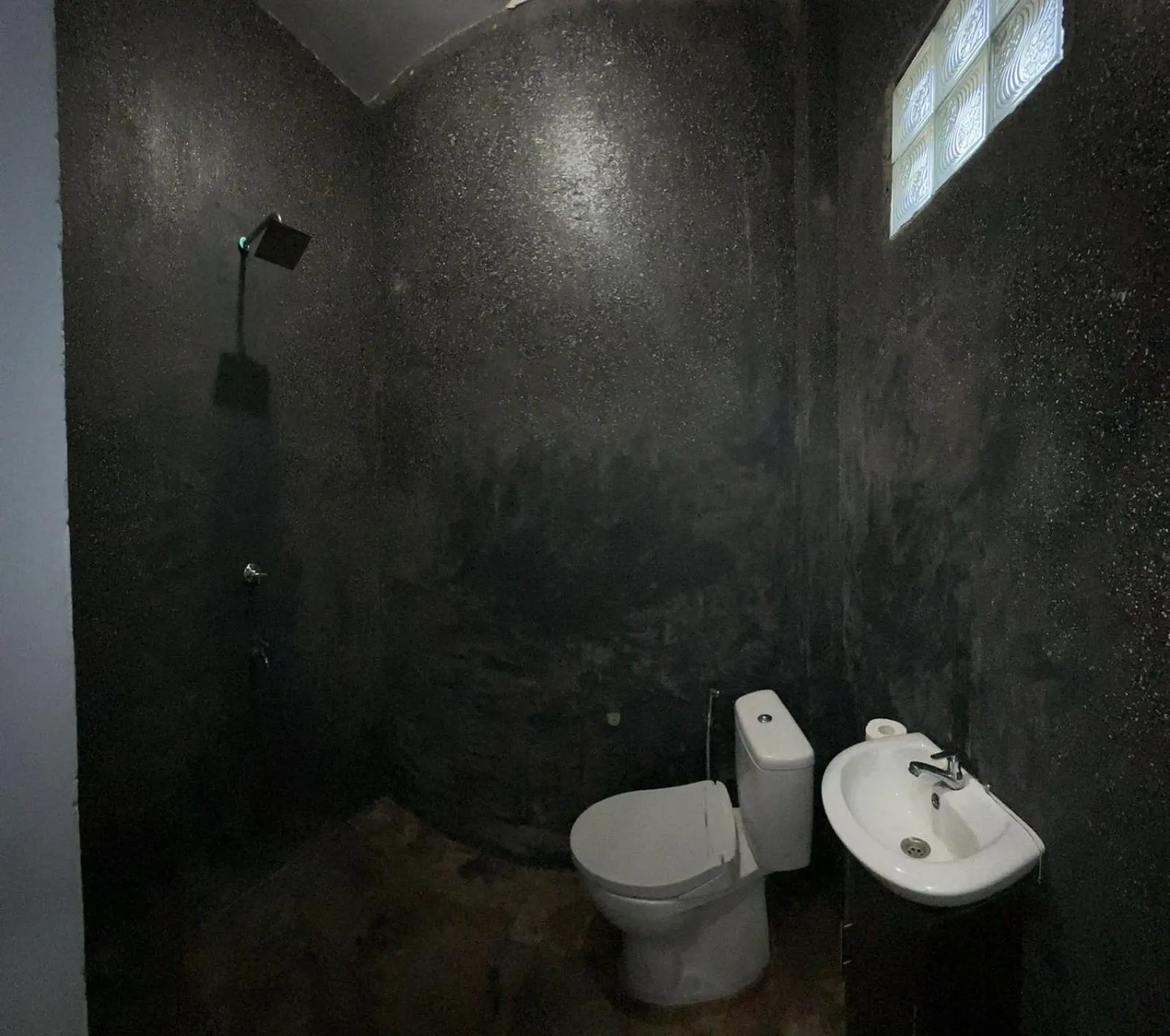 Shower in Exotic Backpackers