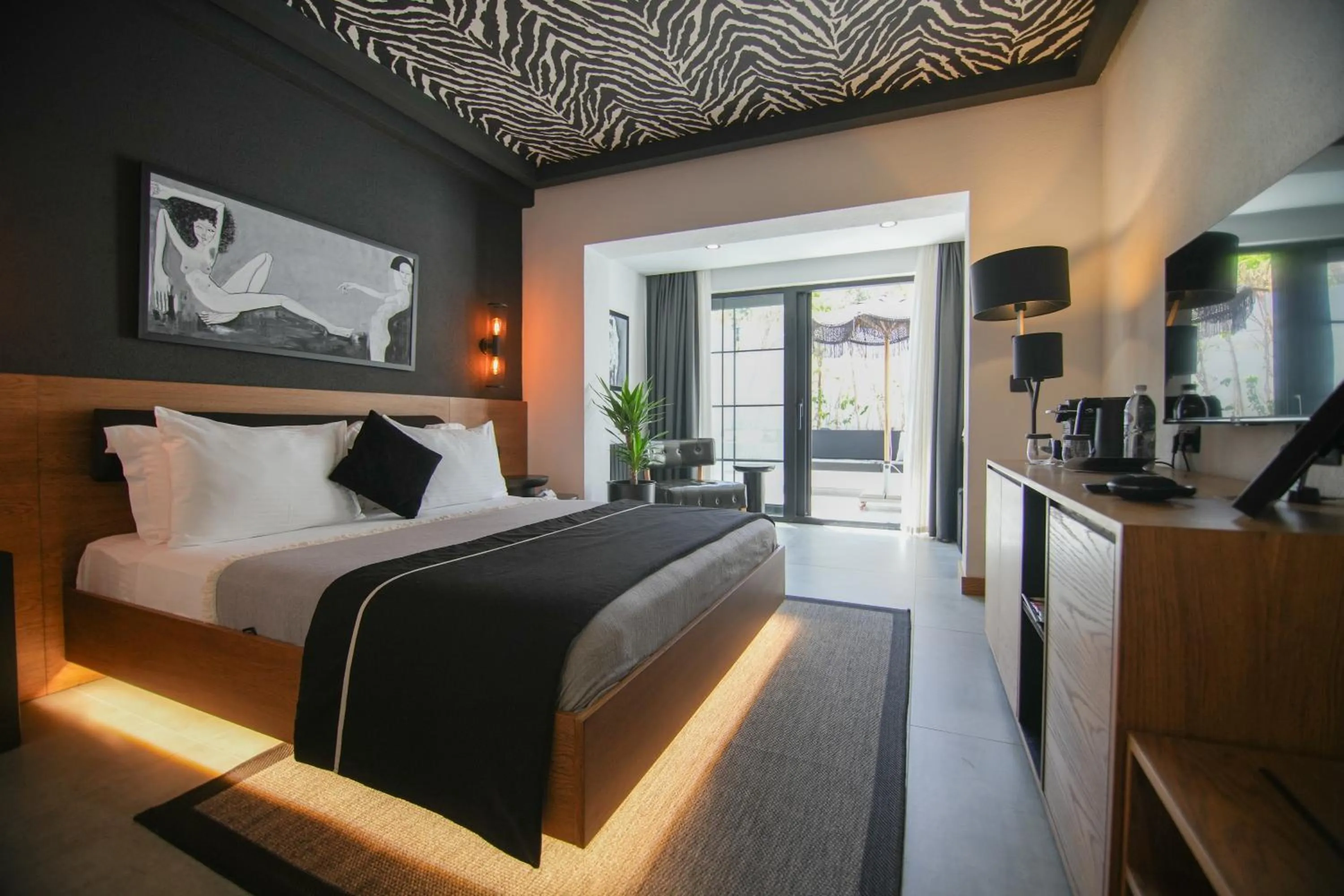 Bedroom, Bed in The Local House Alaçatı