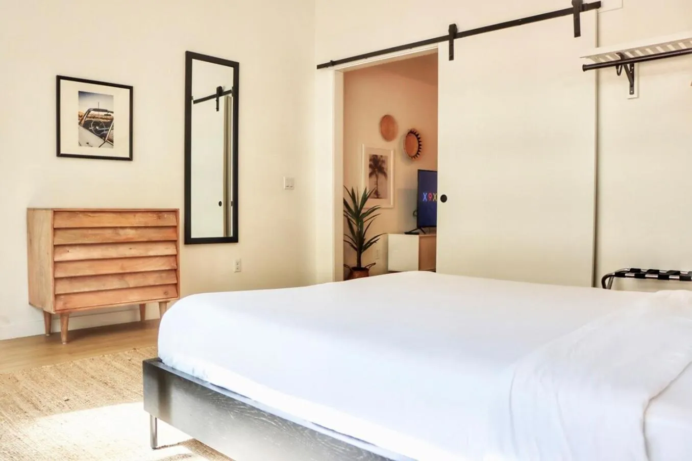 Bed in Executive Escape in Downtown San Diego