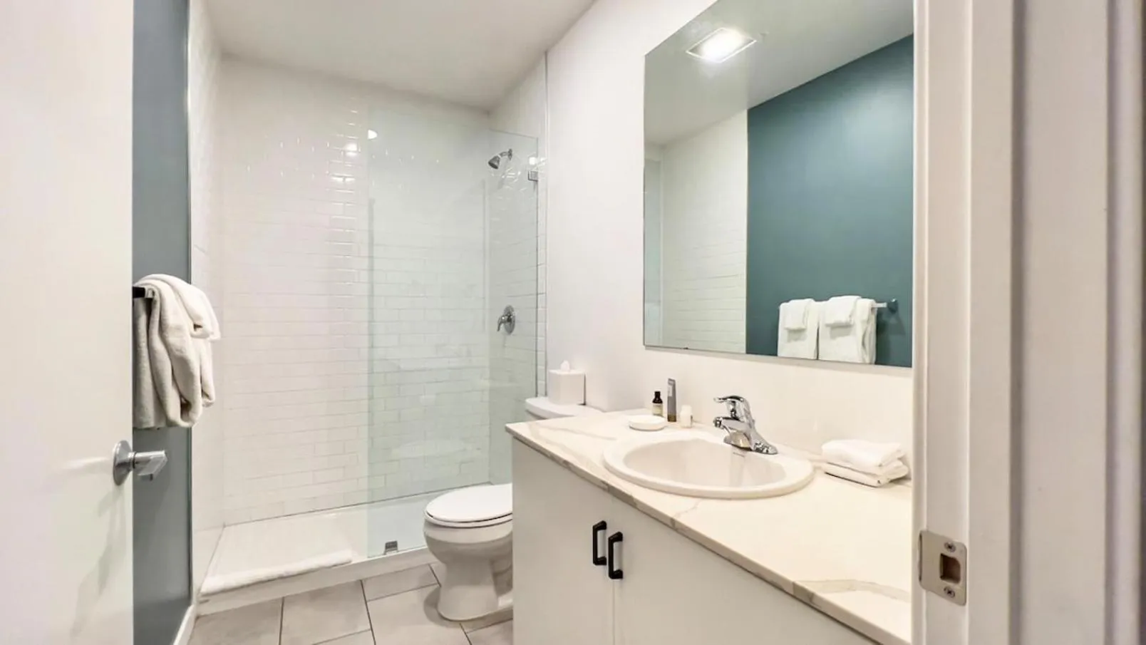 Dapper Retreat in Vibrant San Diego