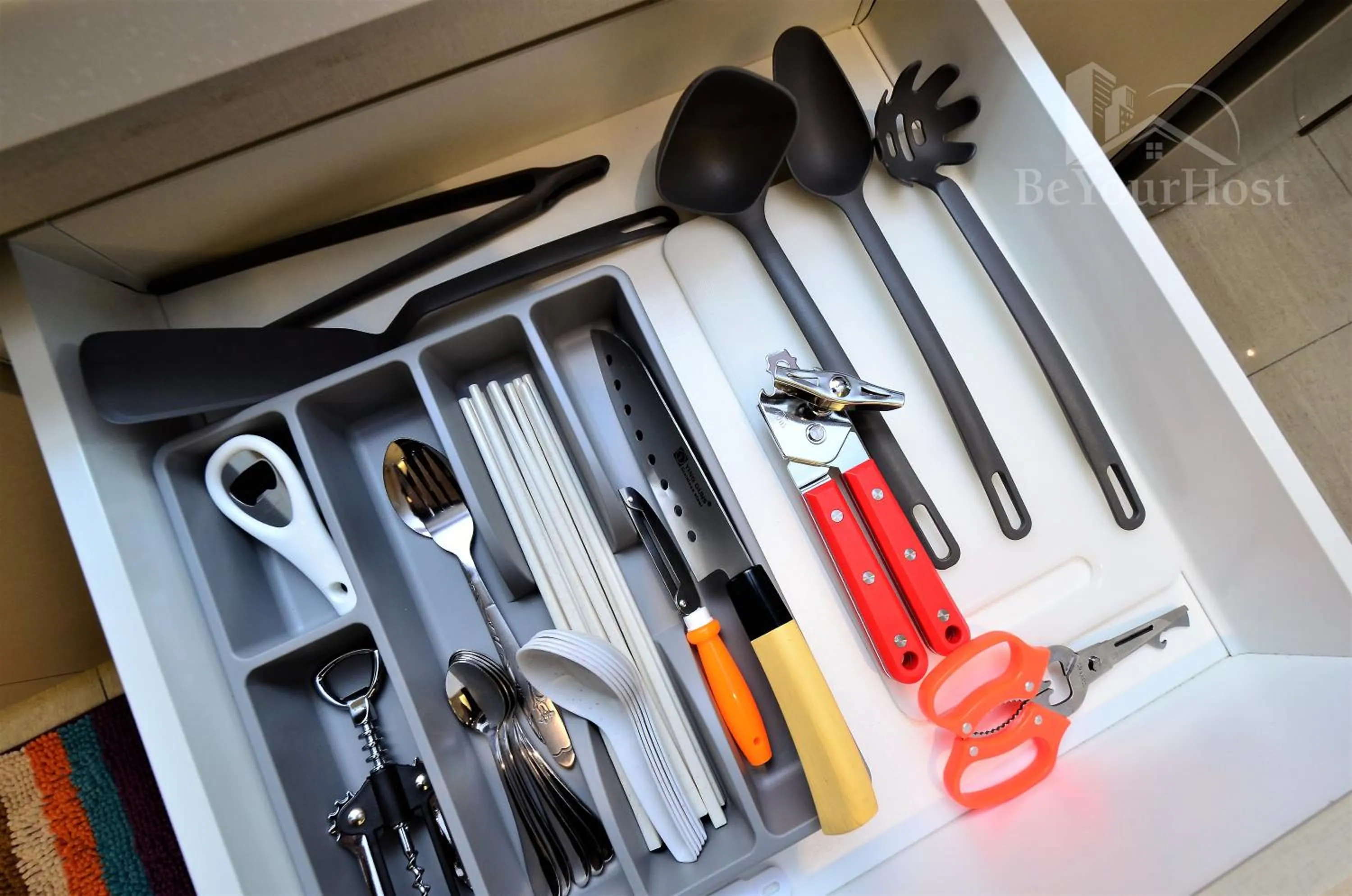 Kitchen or kitchenette in Dorsett Residences Sri Hartamas (Kuala Lumpur)