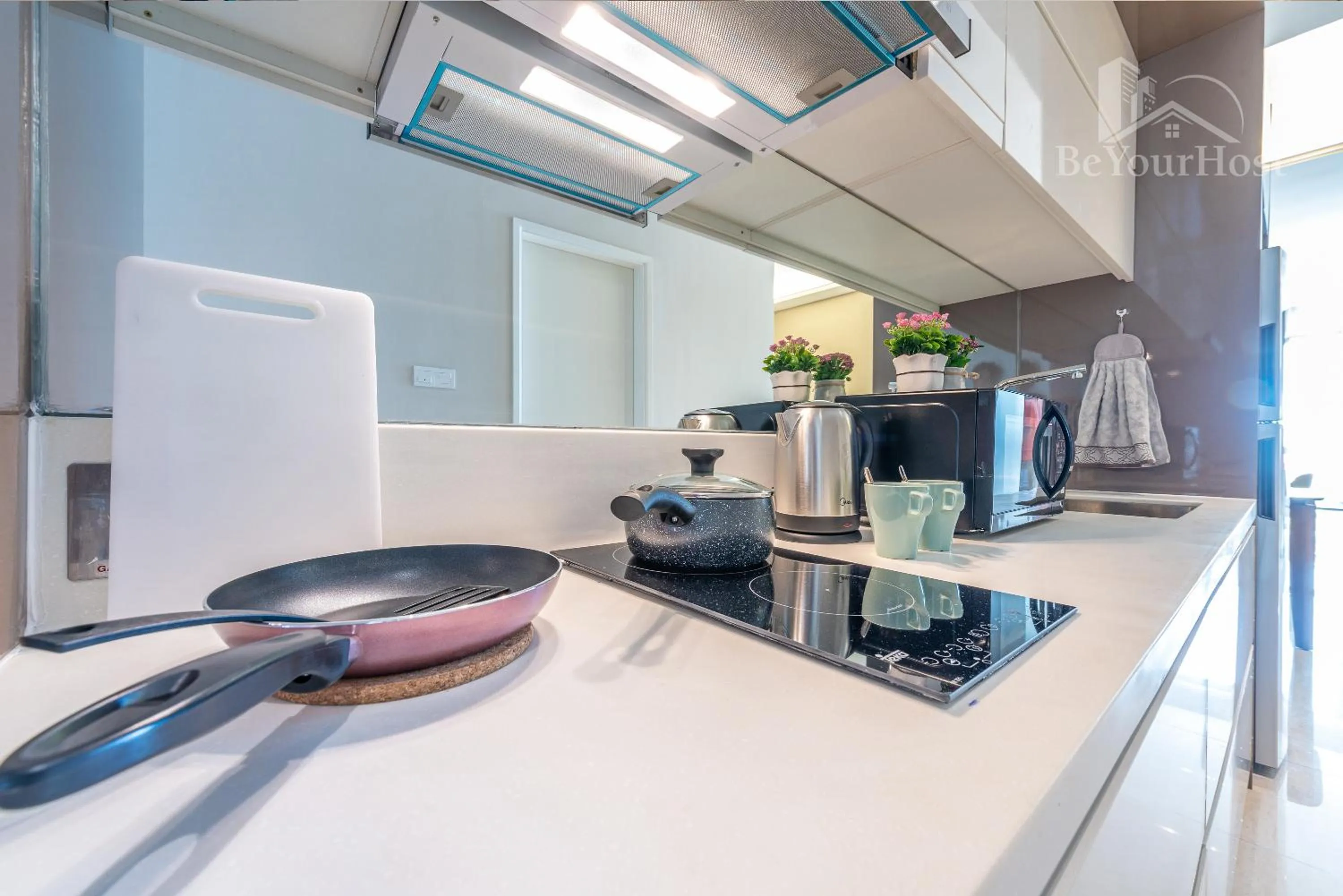 Kitchen or kitchenette in Dorsett Residences Sri Hartamas (Kuala Lumpur)