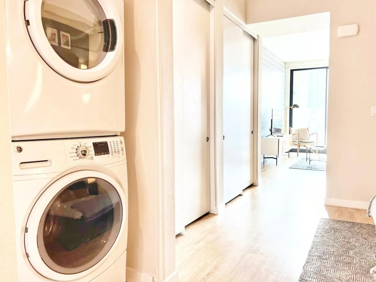 Skyline Flat Facing Downtown San Diego