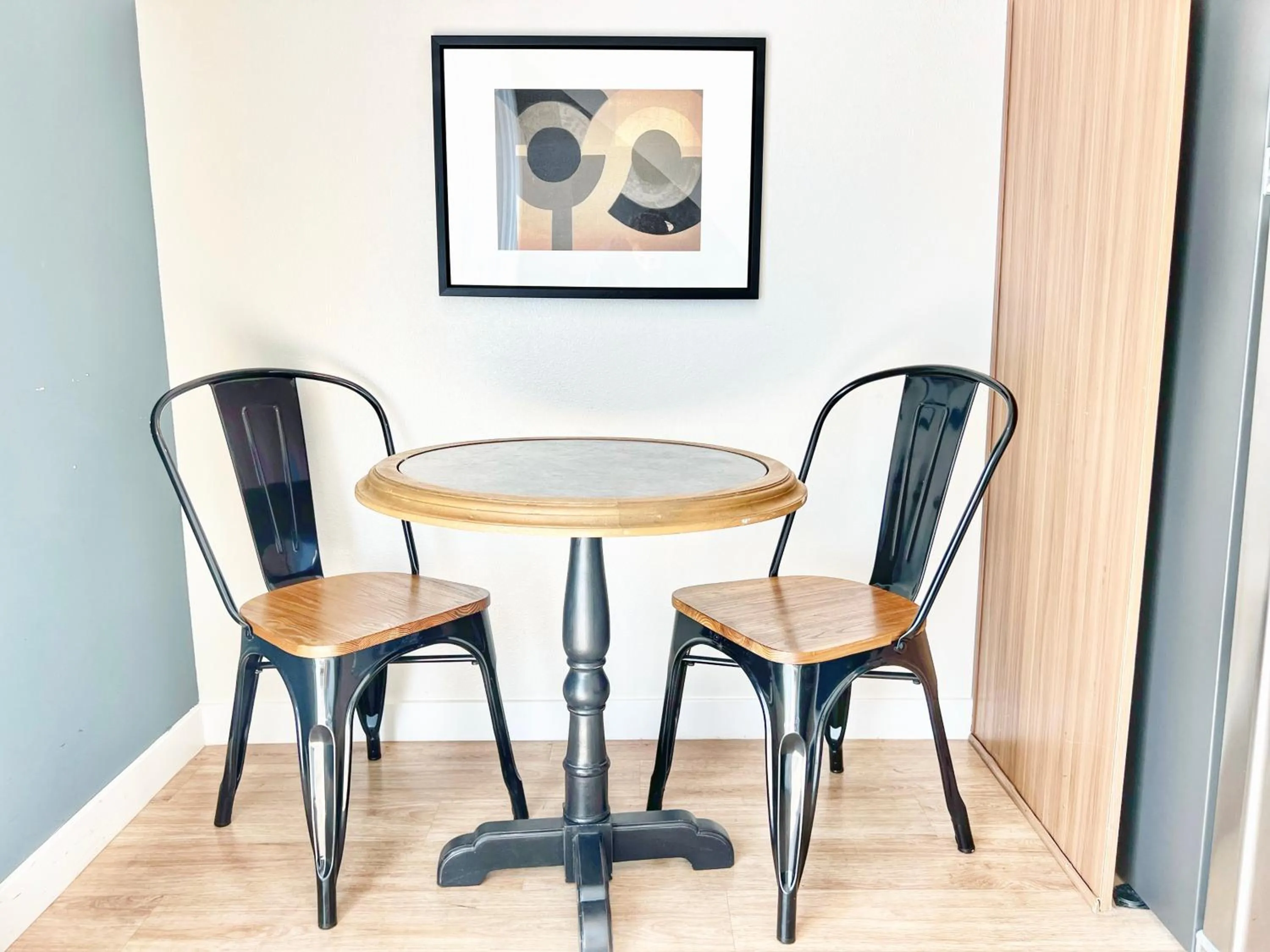 Hidden Gem Apartment in Downtown