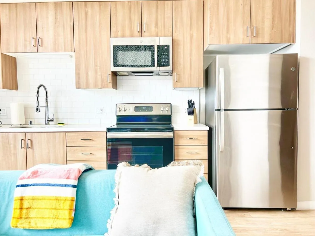 Beautiful One Bedroom Apartment With View Of City