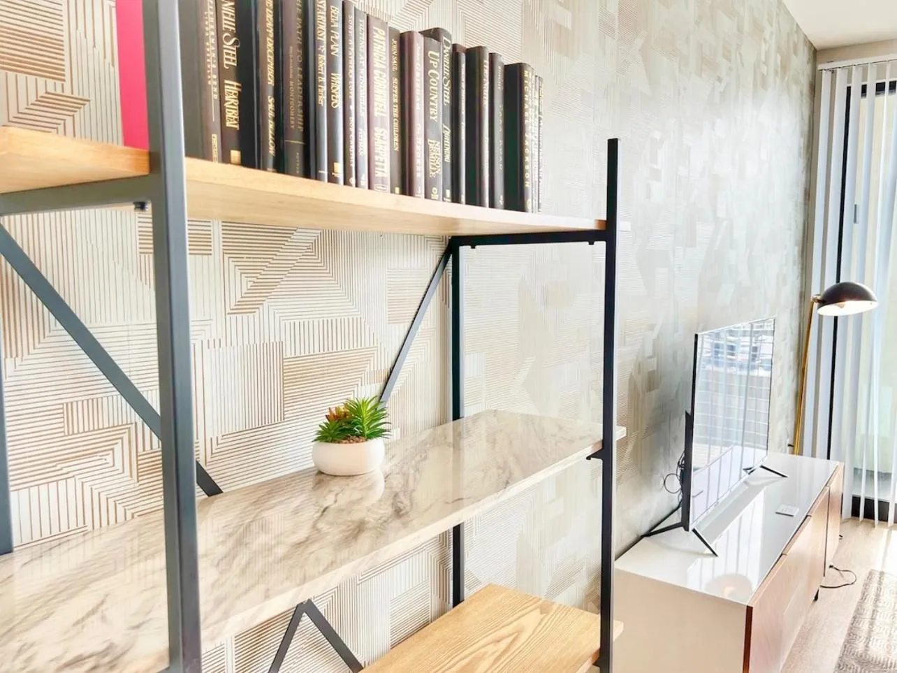 City View Apartment in Downtown