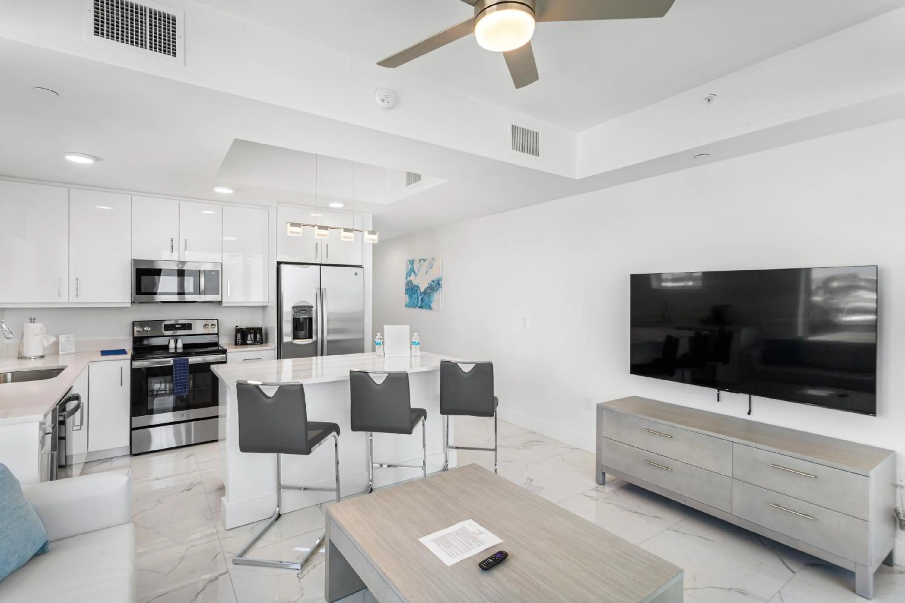 TV and multimedia in Ocean Club Treasure Island Hotel