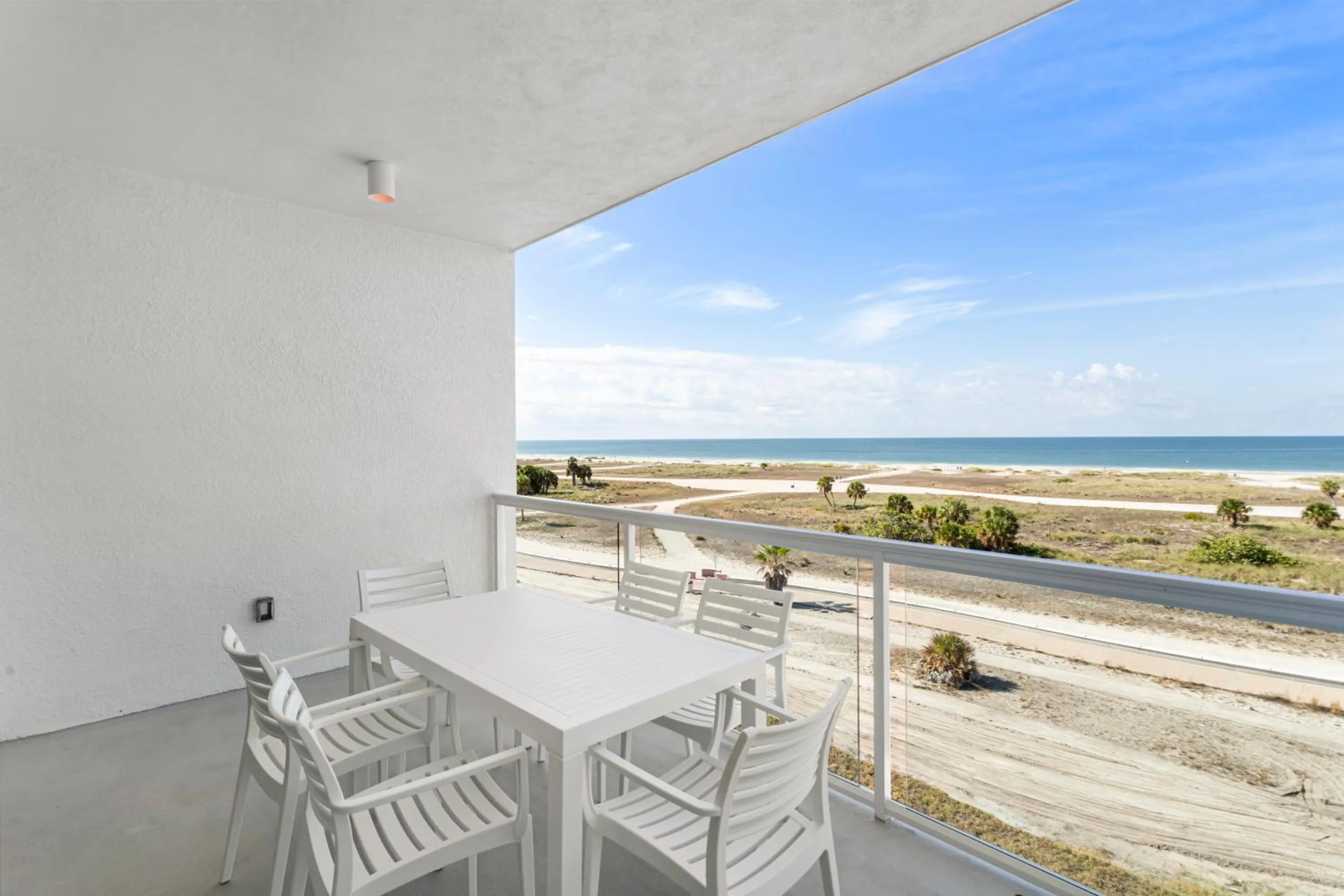 Balcony/Terrace in Ocean Club Treasure Island Hotel