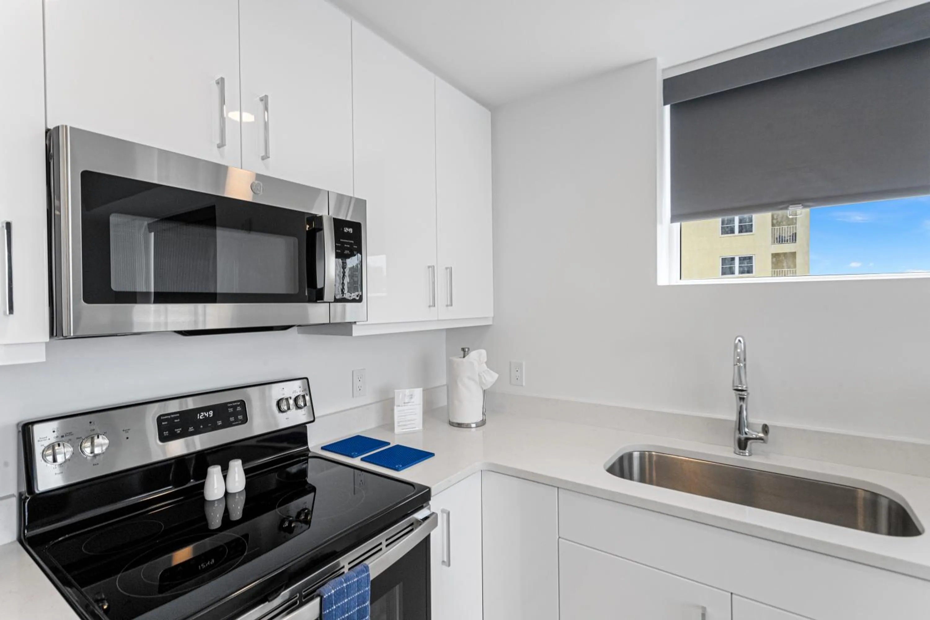 Kitchen or kitchenette in Ocean Club Treasure Island Hotel