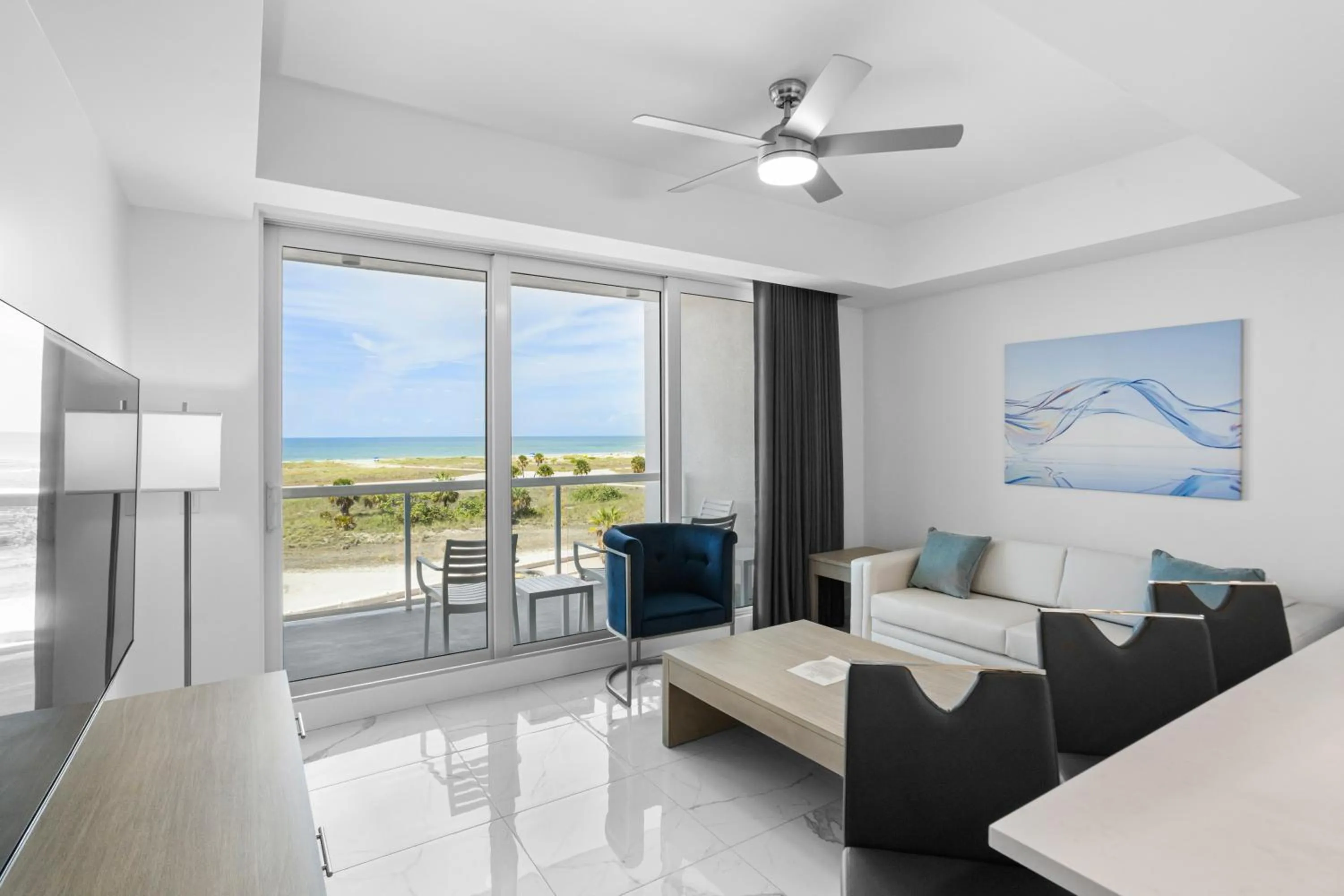 Living room in Ocean Club Treasure Island Hotel