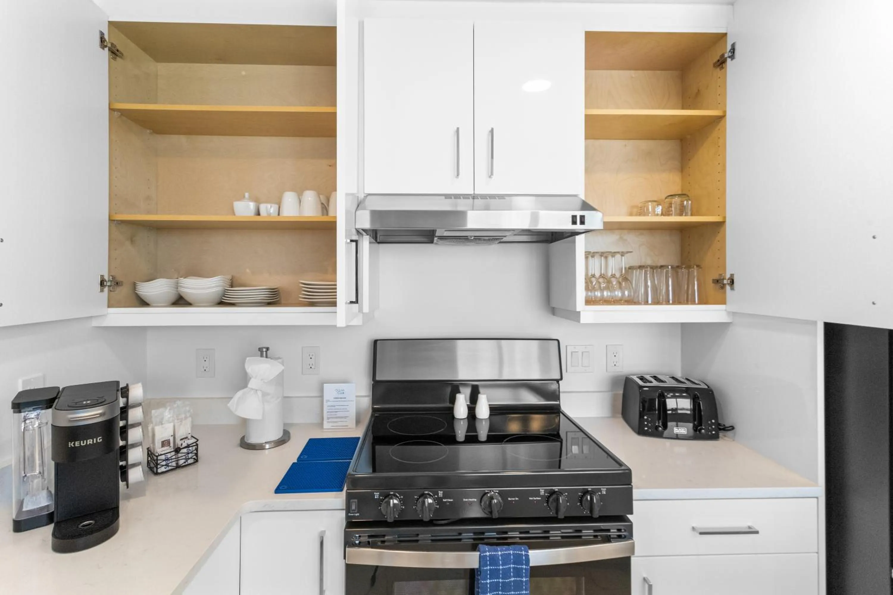Coffee/tea facilities in Ocean Club Treasure Island Hotel