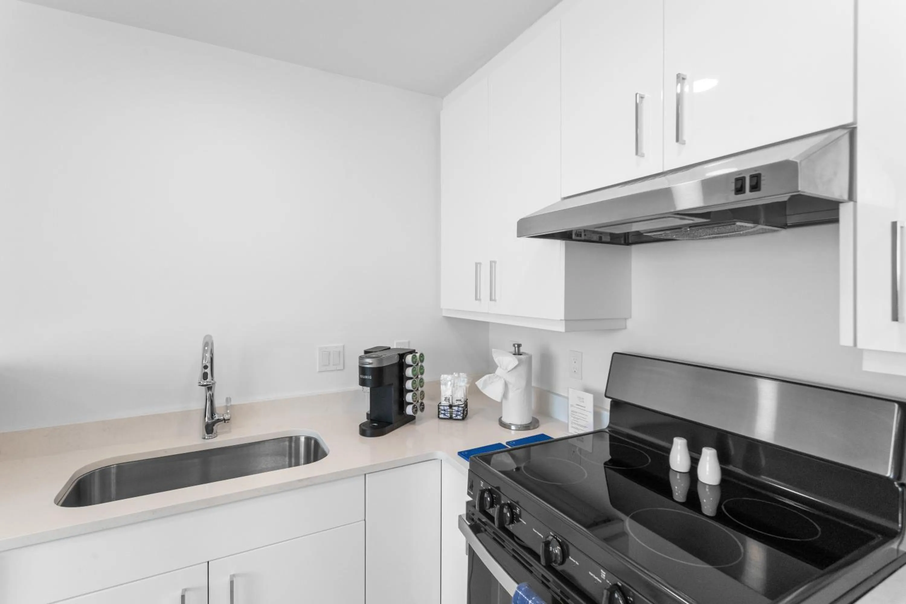 Coffee/tea facilities in Ocean Club Treasure Island Hotel