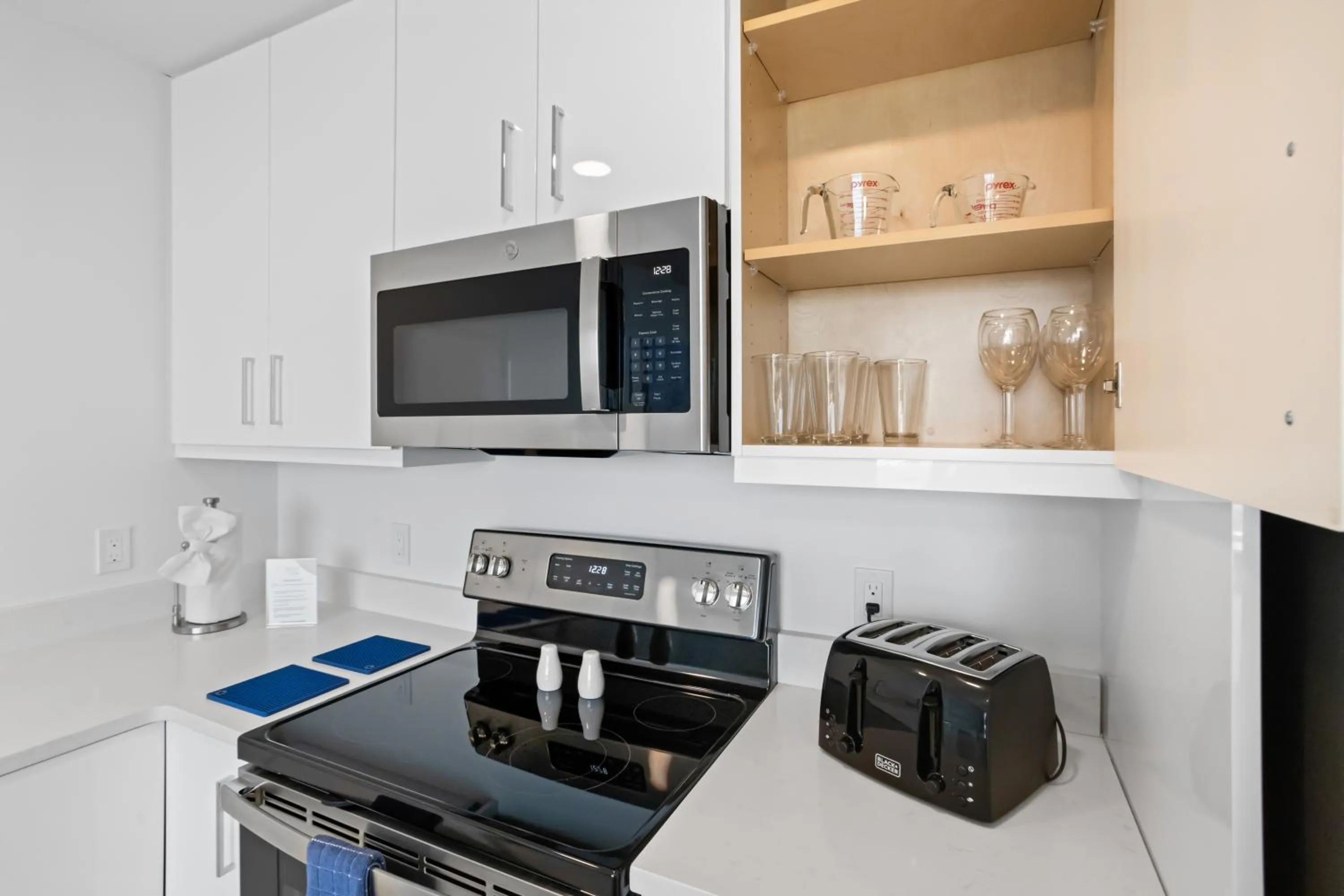 minibar in Ocean Club Treasure Island Hotel