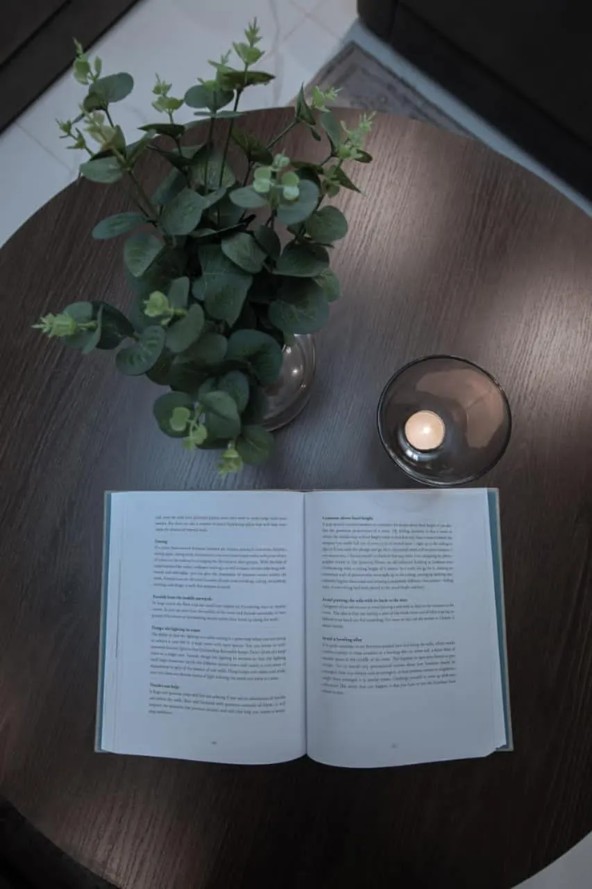 Knightsbridge Hotel & Suites