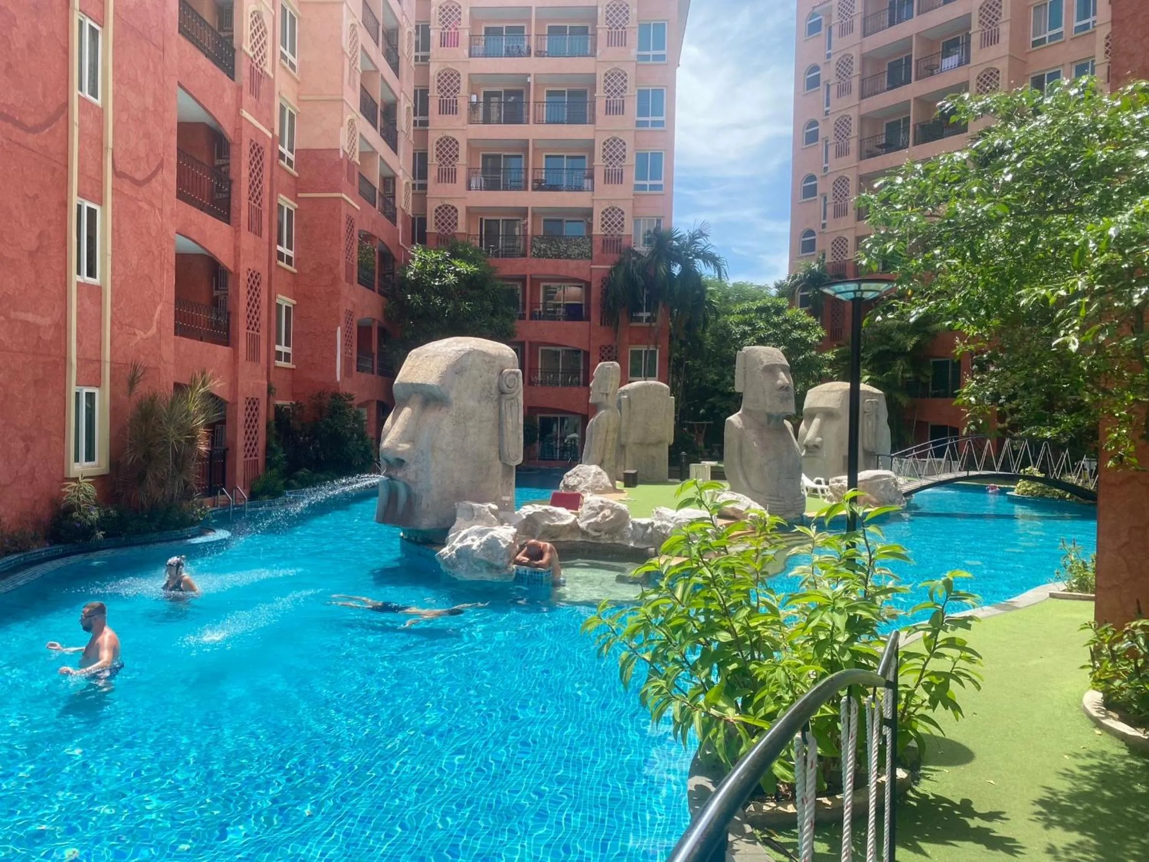 Garden view in Seven seas resort Pool Access by Saifon