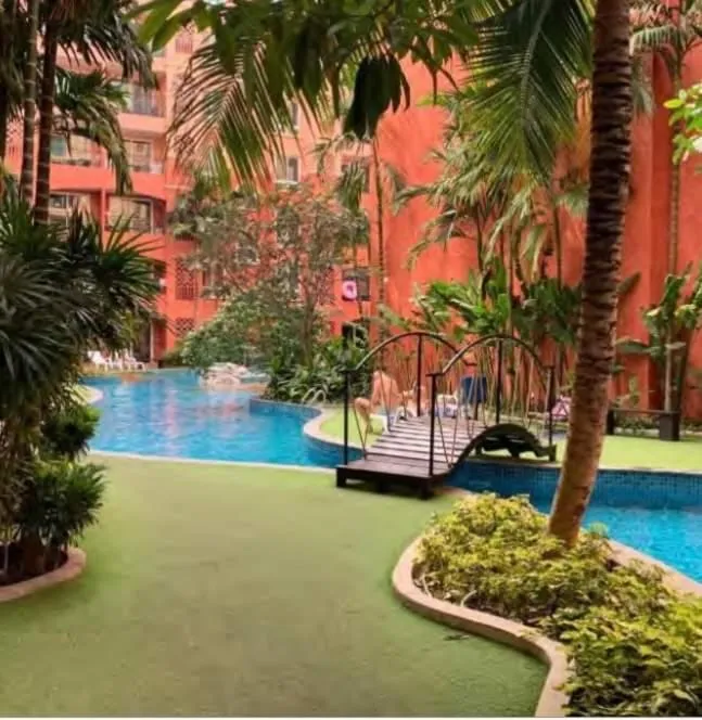 Seven seas resort Pool Access by Saifon