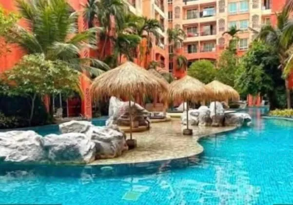 Seven seas resort Pool Access by Saifon