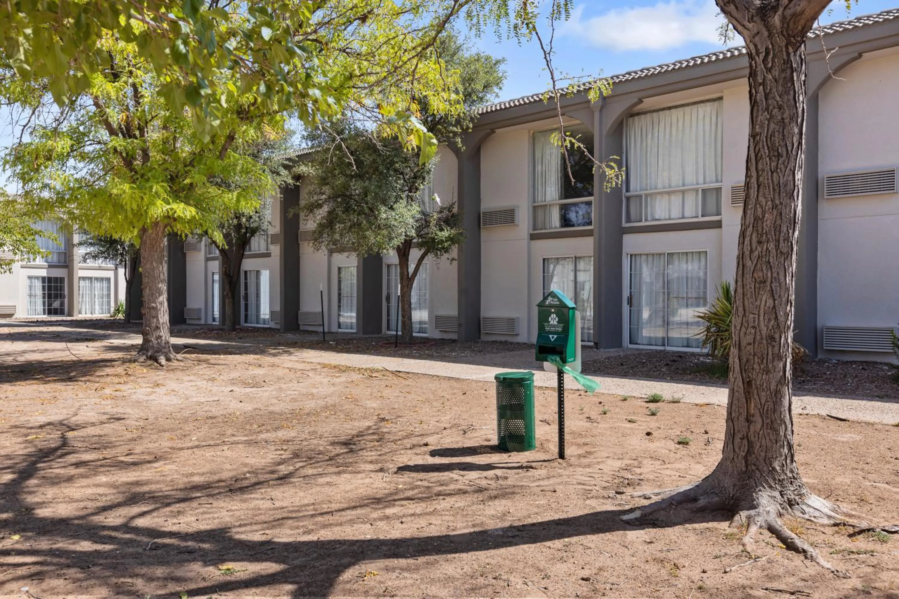 Property building in Studio 6 Pecos TX