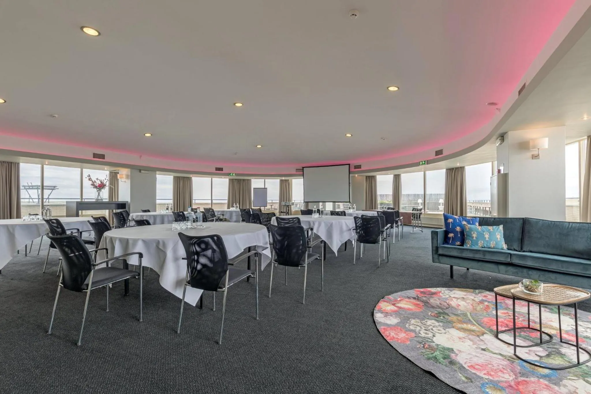 Meeting/conference room in Leonardo Hotel IJmuiden Seaport Beach