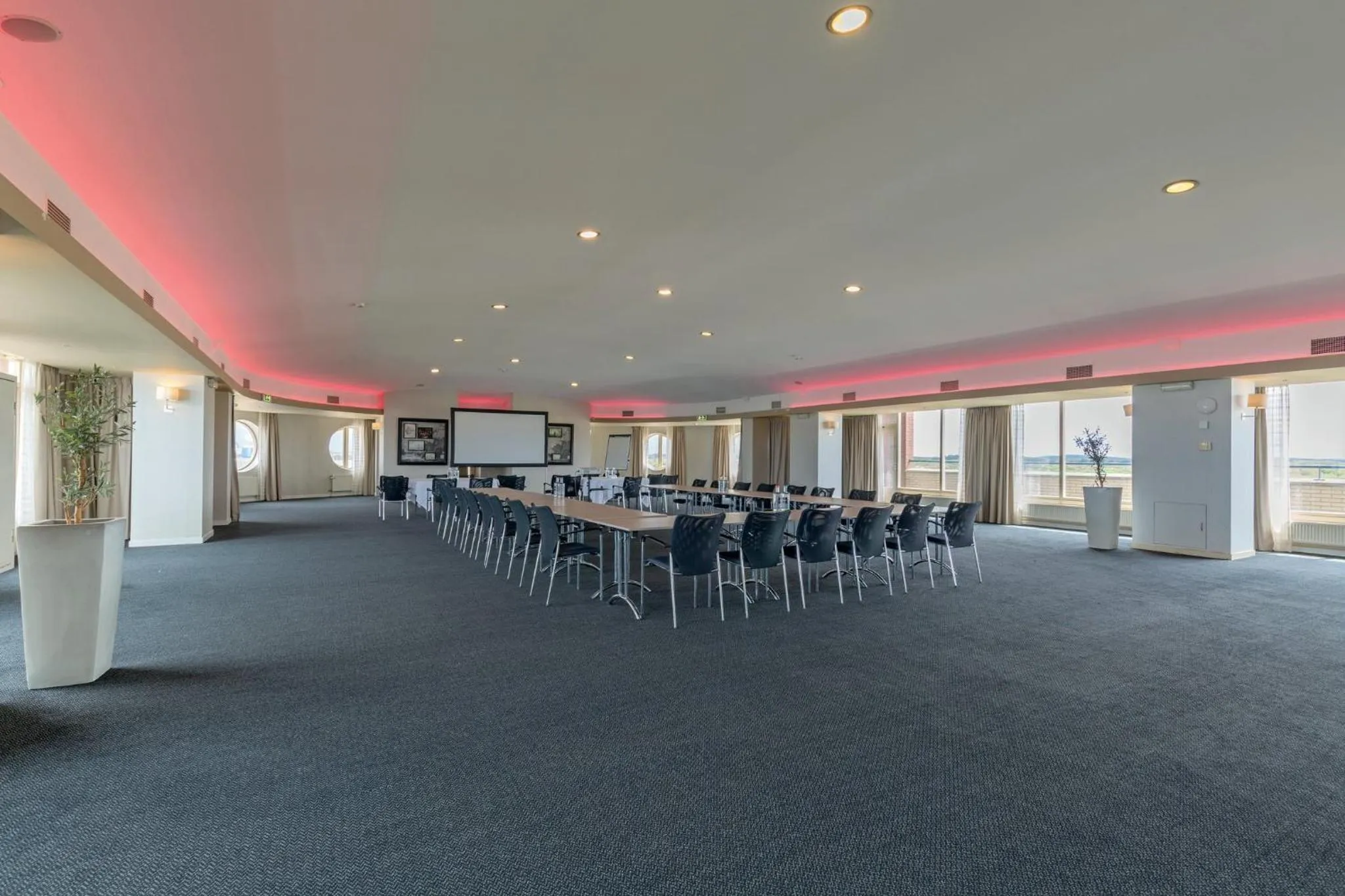 Meeting/conference room in Leonardo Hotel IJmuiden Seaport Beach