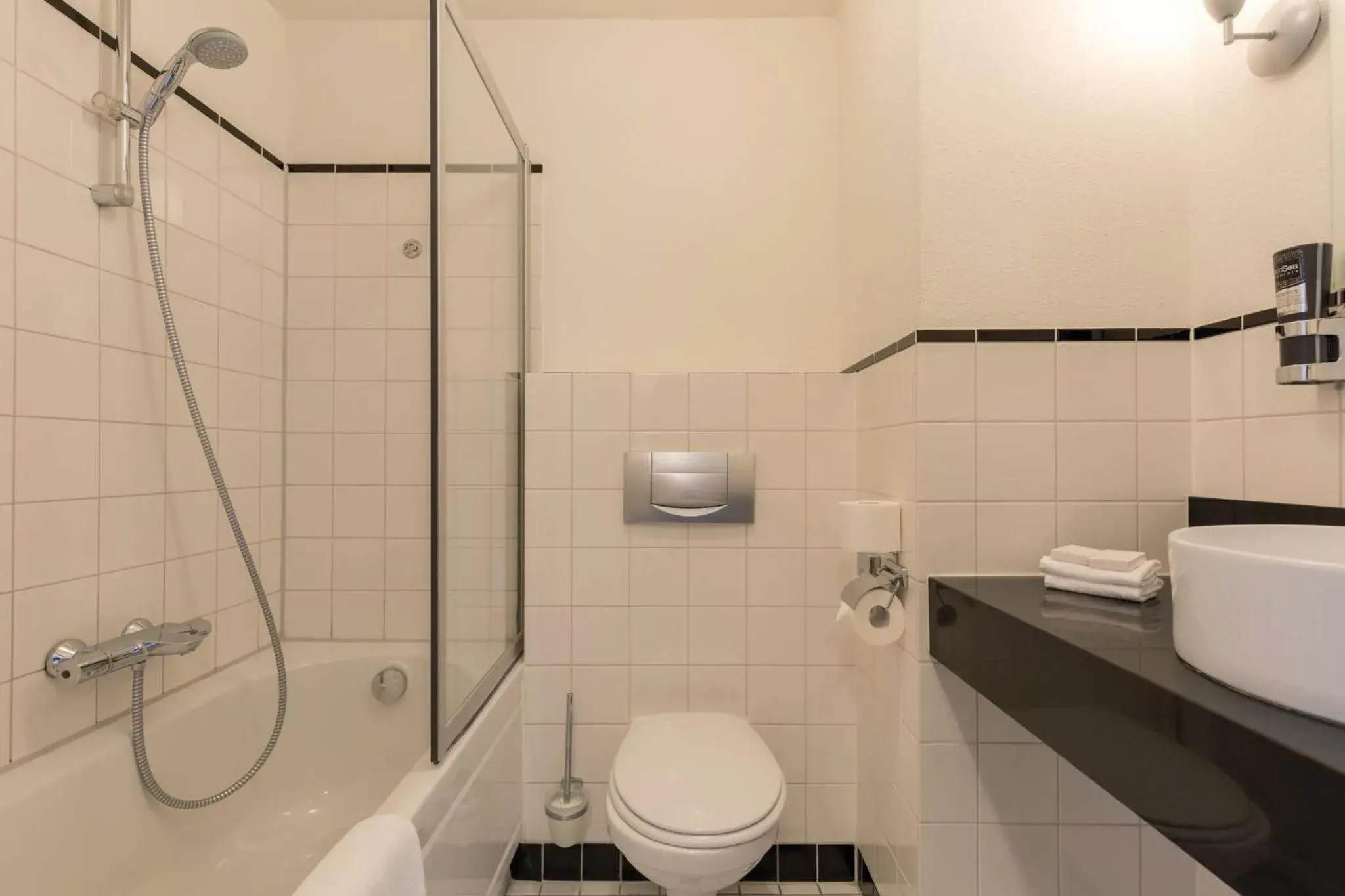 Suite in Leonardo Hotel IJmuiden Seaport Beach Suite in Leonardo Hotel IJmuiden Seaport Beach