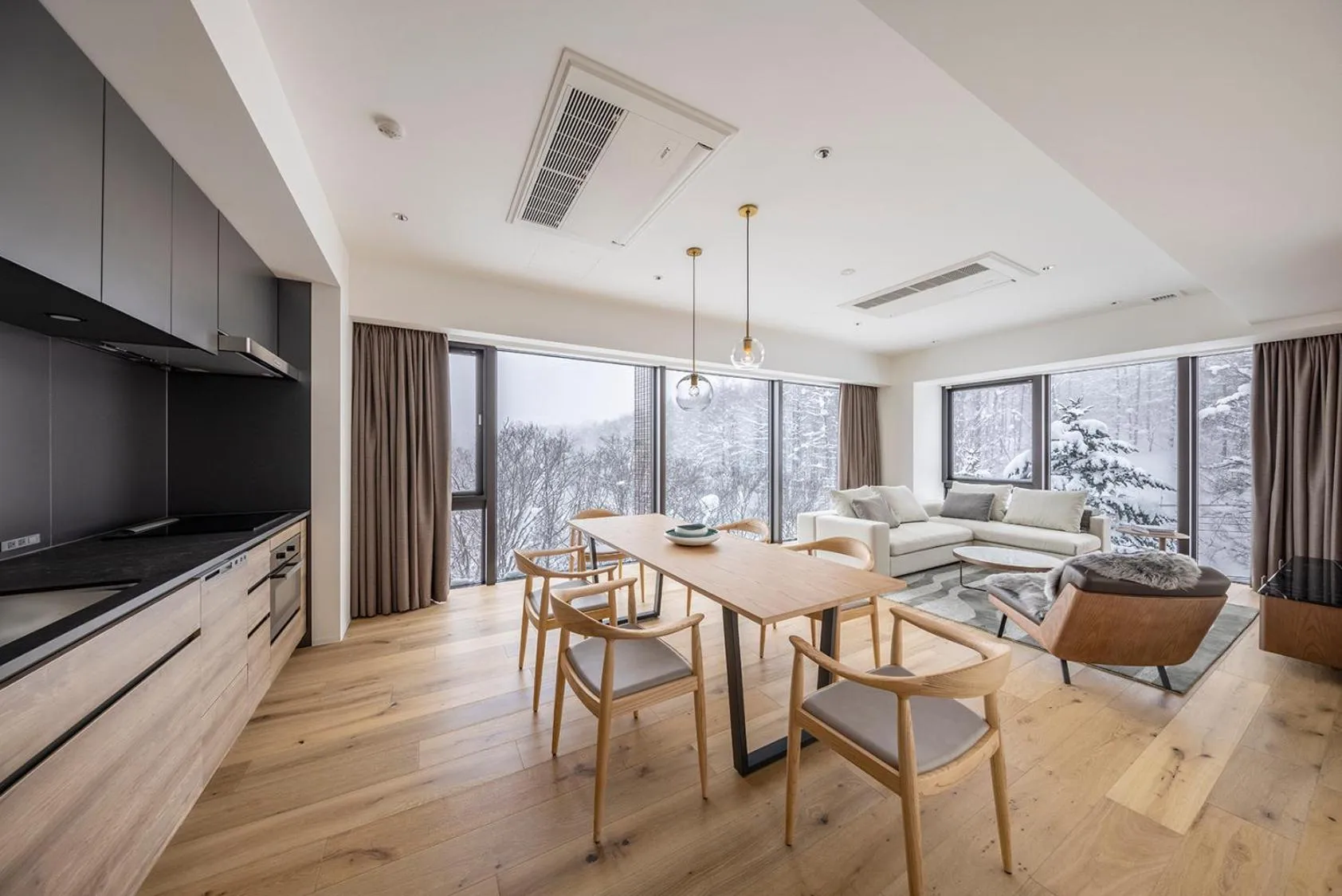 Kitchen or kitchenette in Intuition